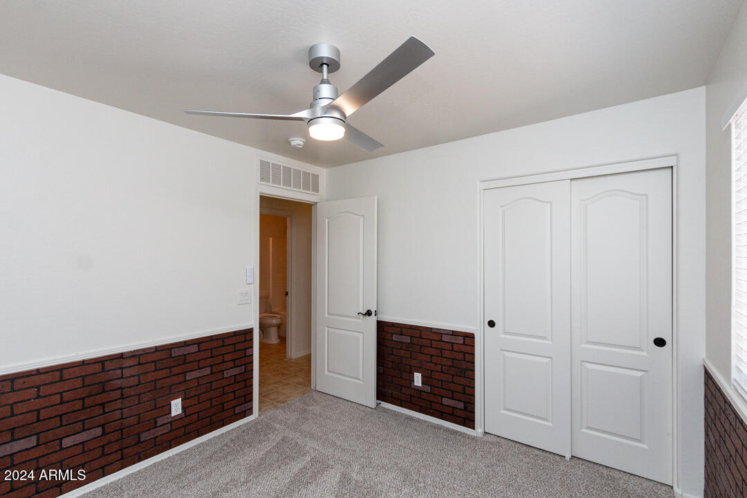 24010 W WAYLAND Drive