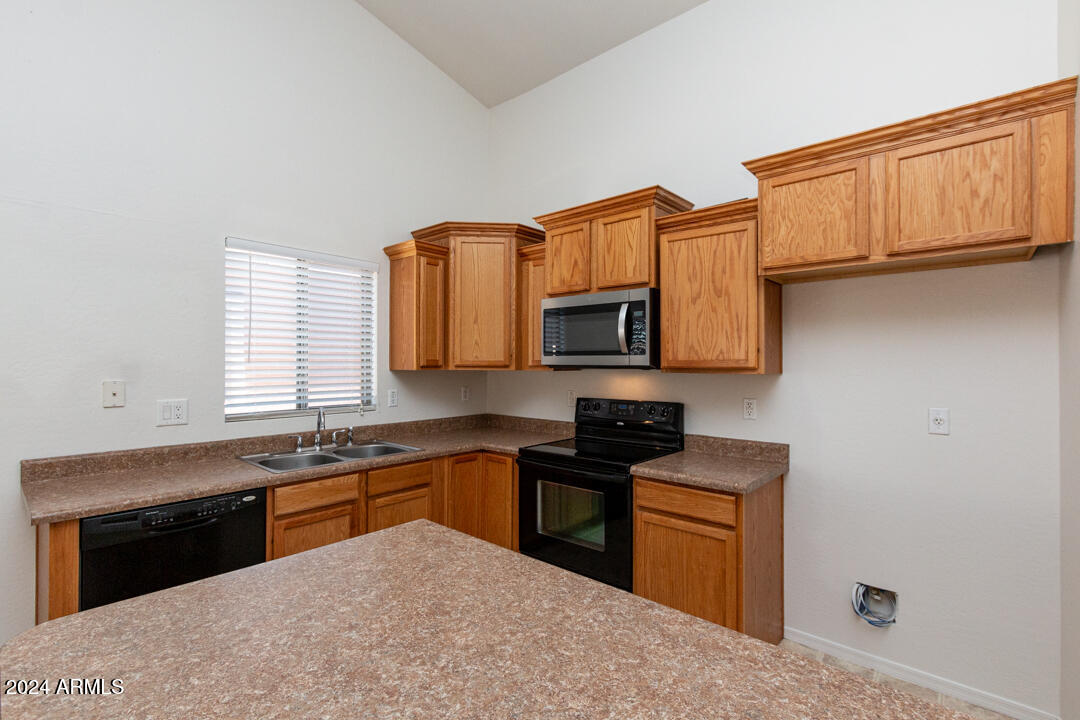 24010 W WAYLAND Drive