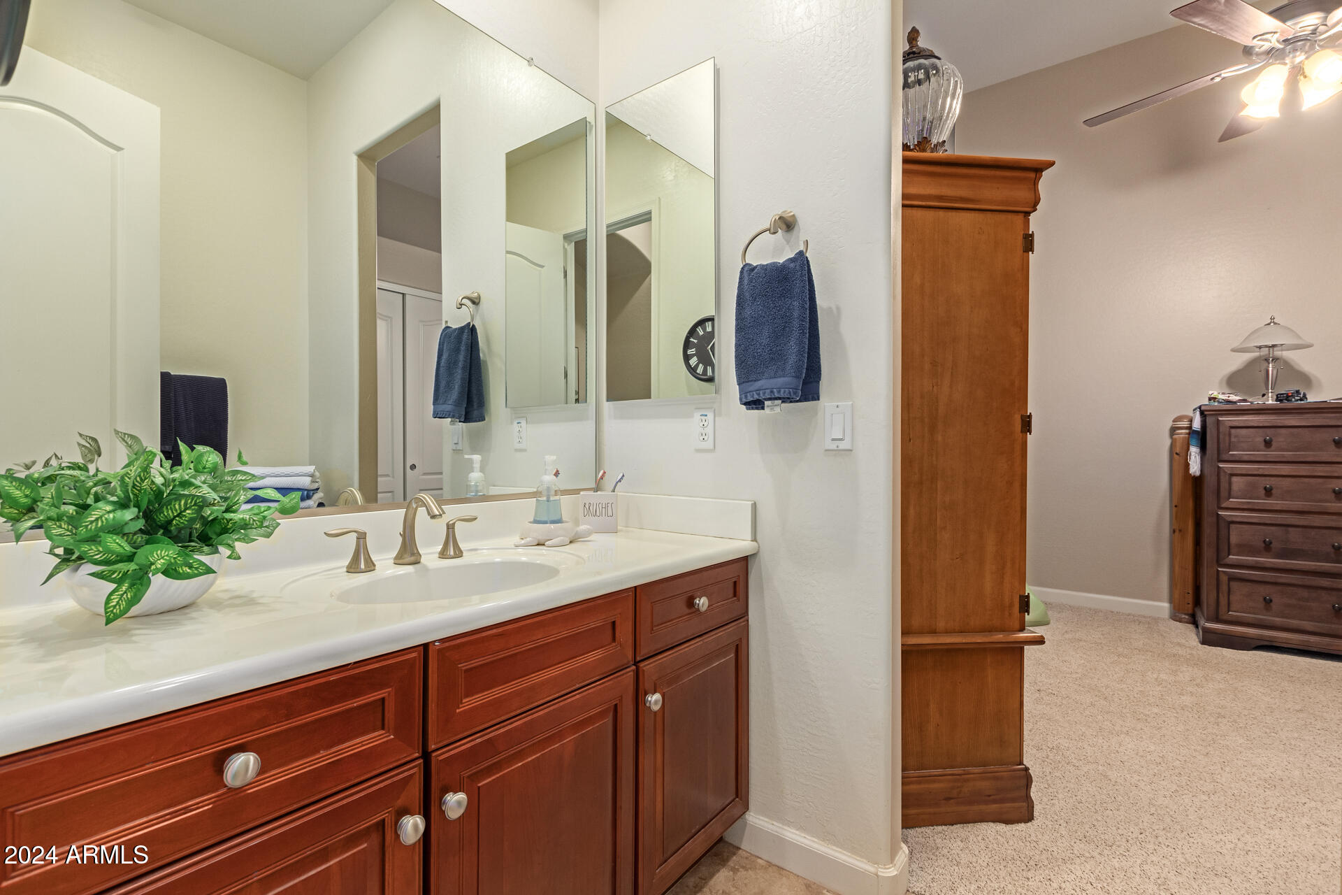 9197 W MOLLY Lane
