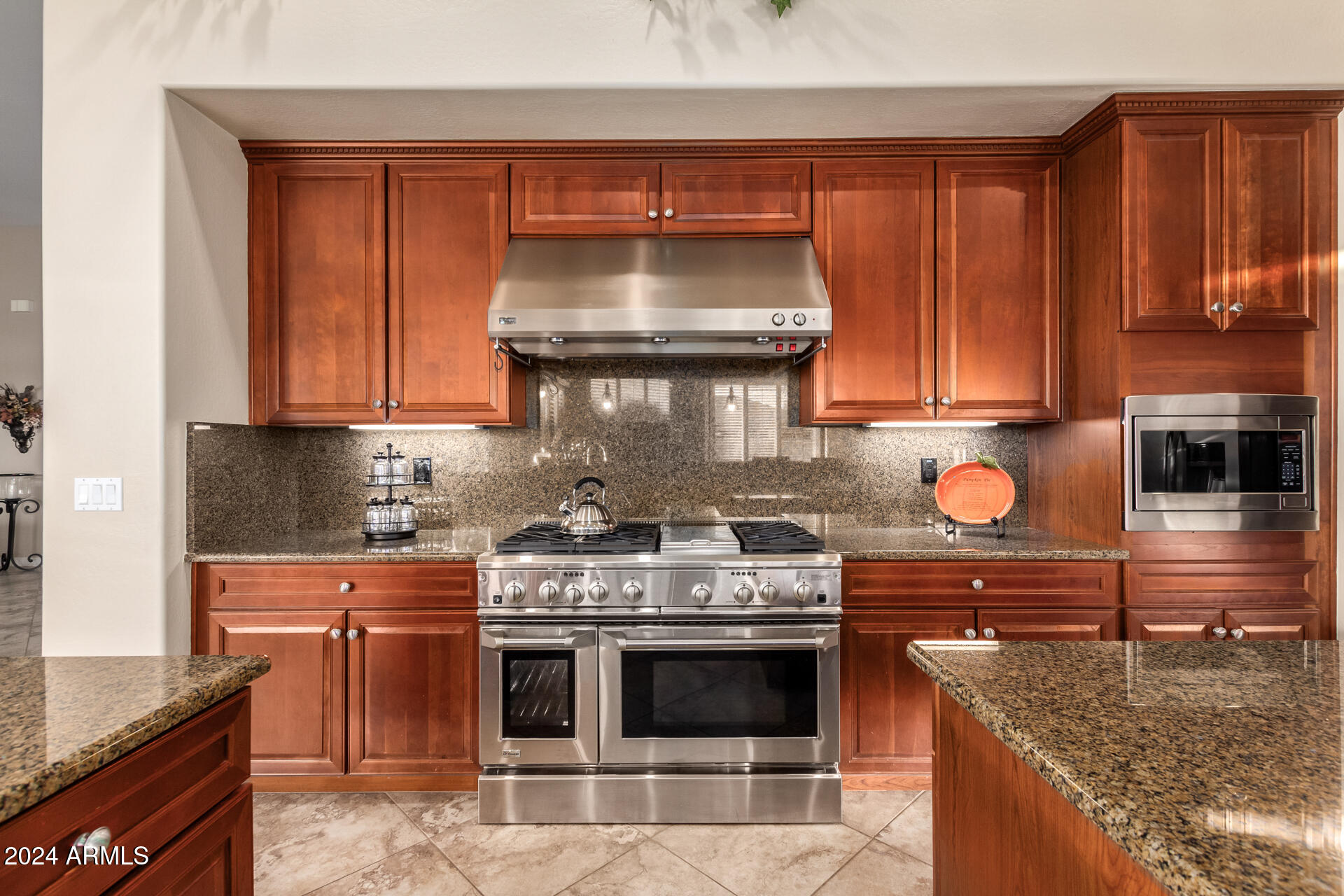 9197 W MOLLY Lane