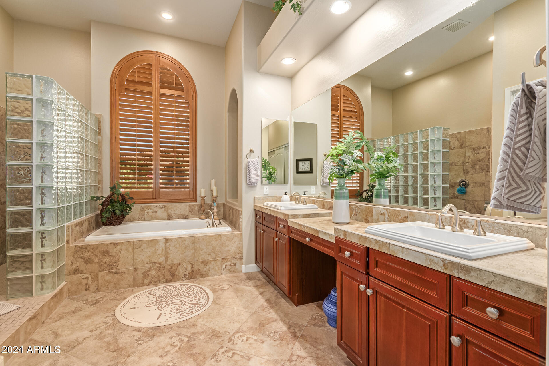 9197 W MOLLY Lane
