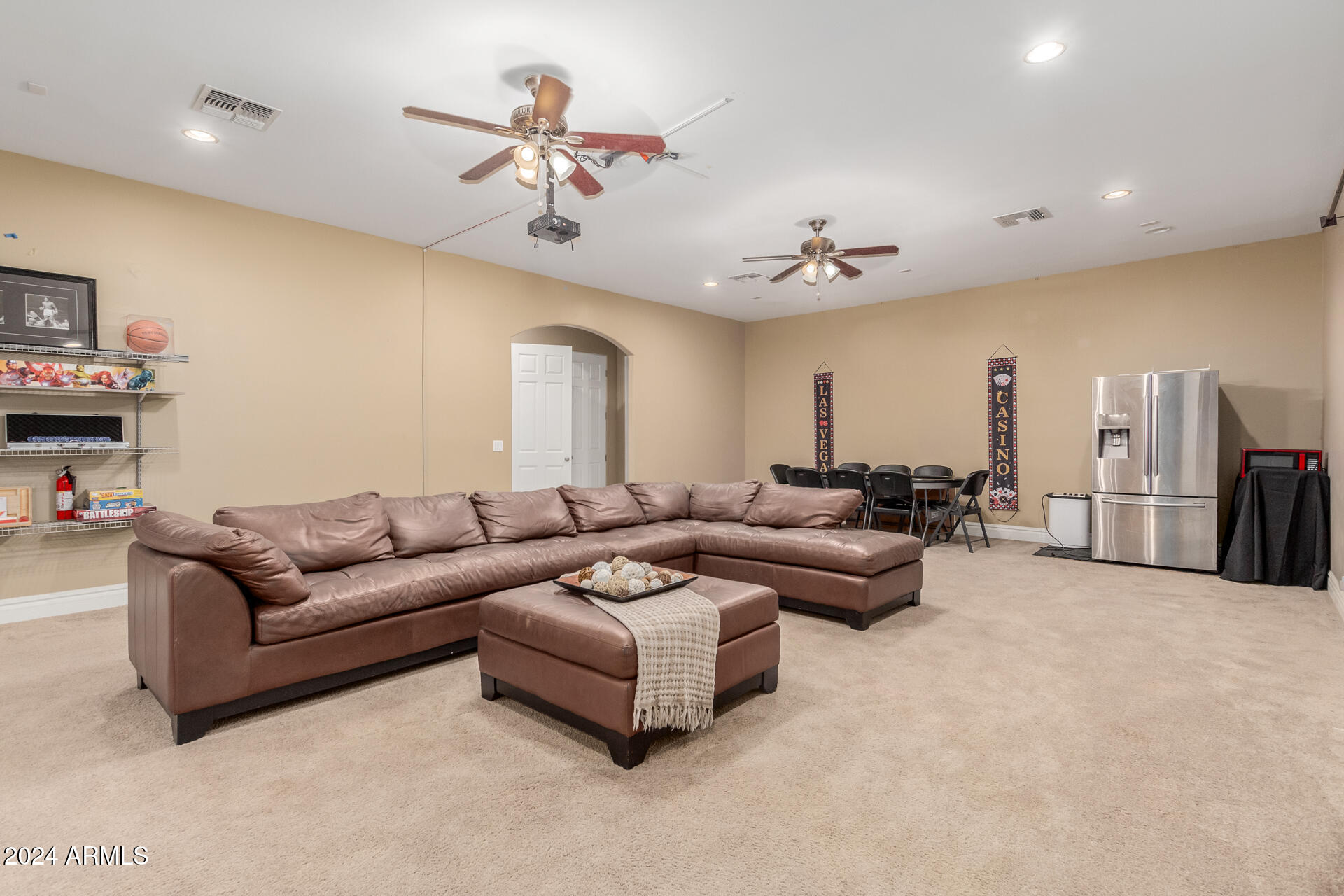3953 W SALTER Drive