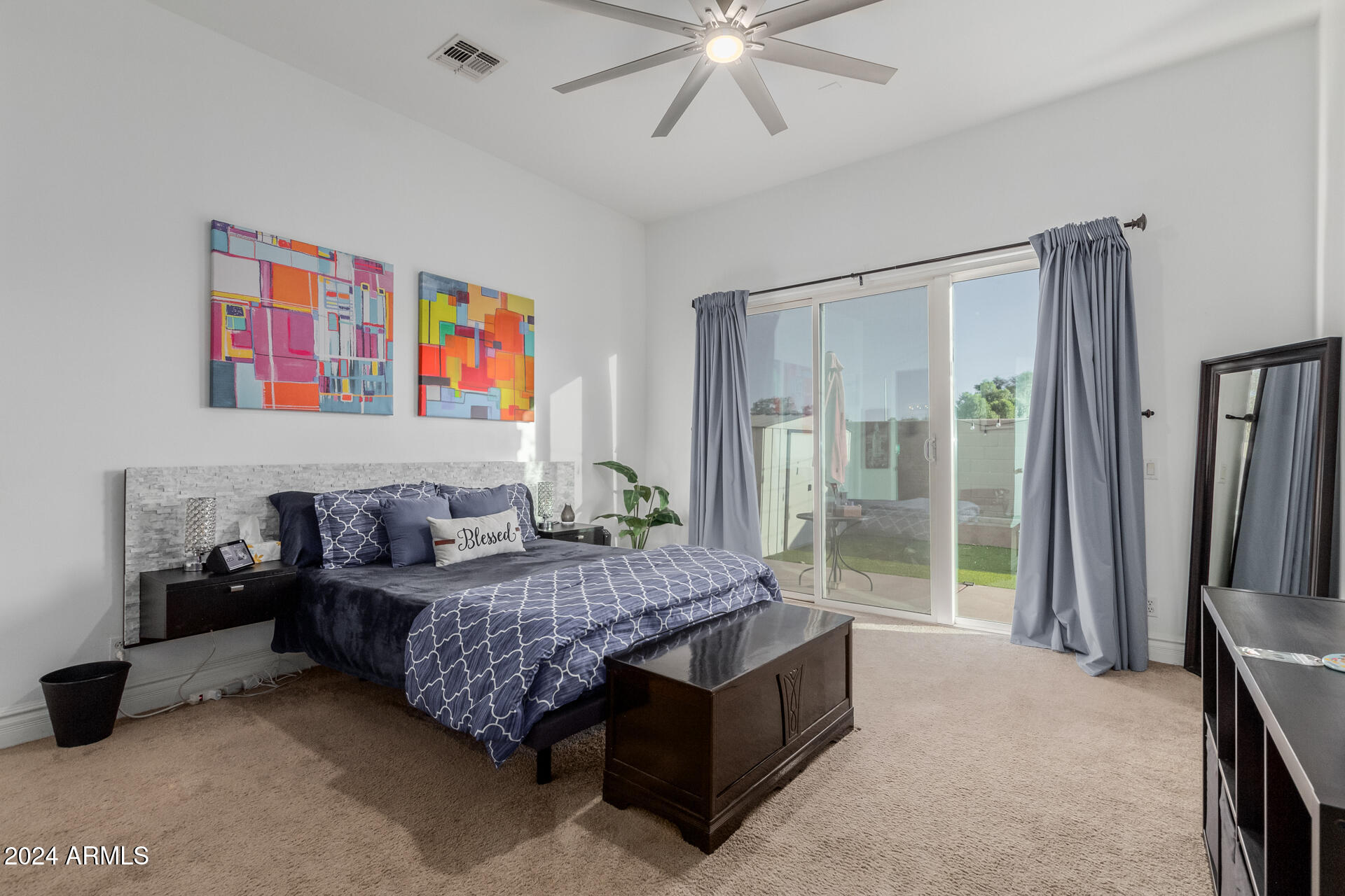 3953 W SALTER Drive