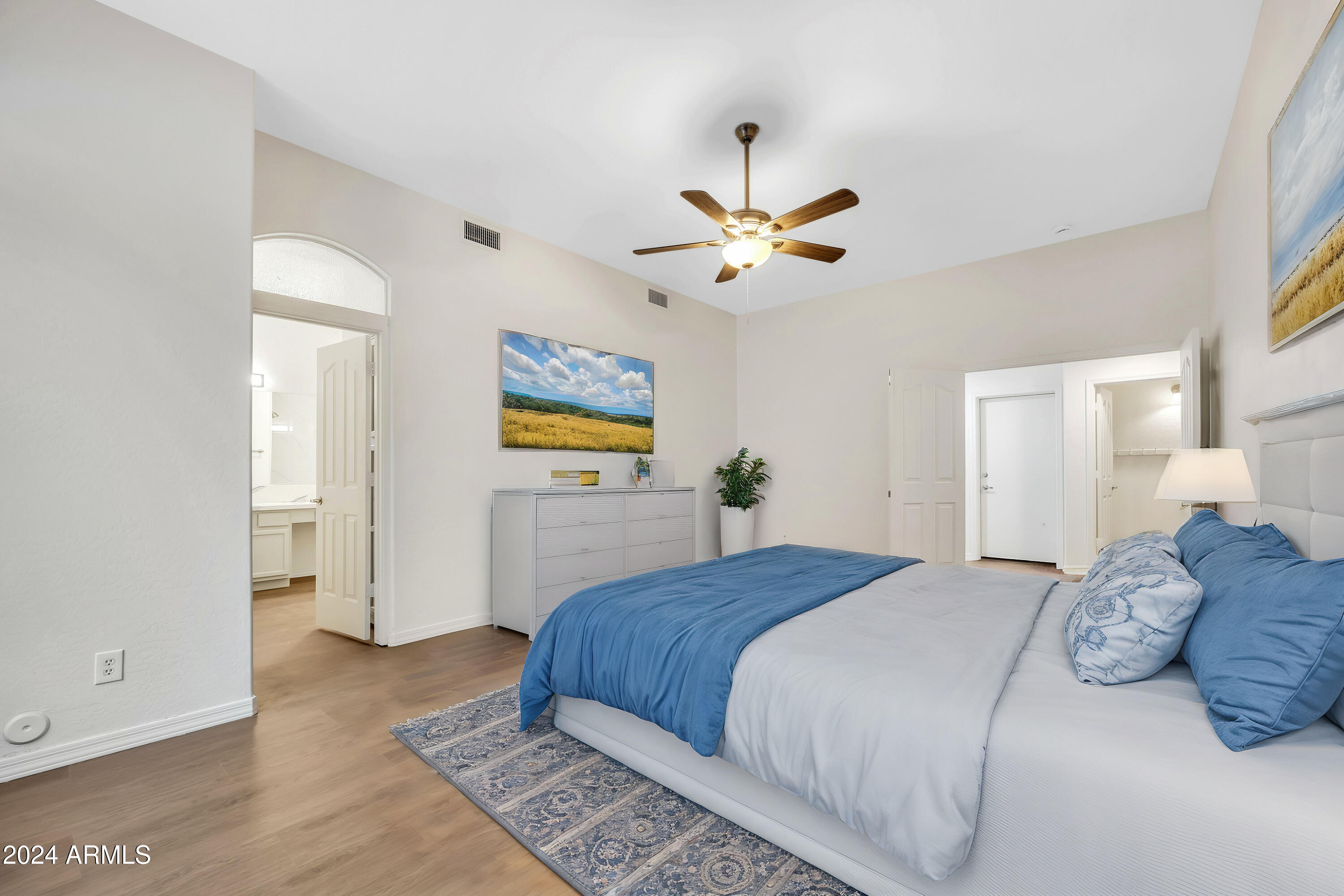 5839 W CHARTER OAK Road