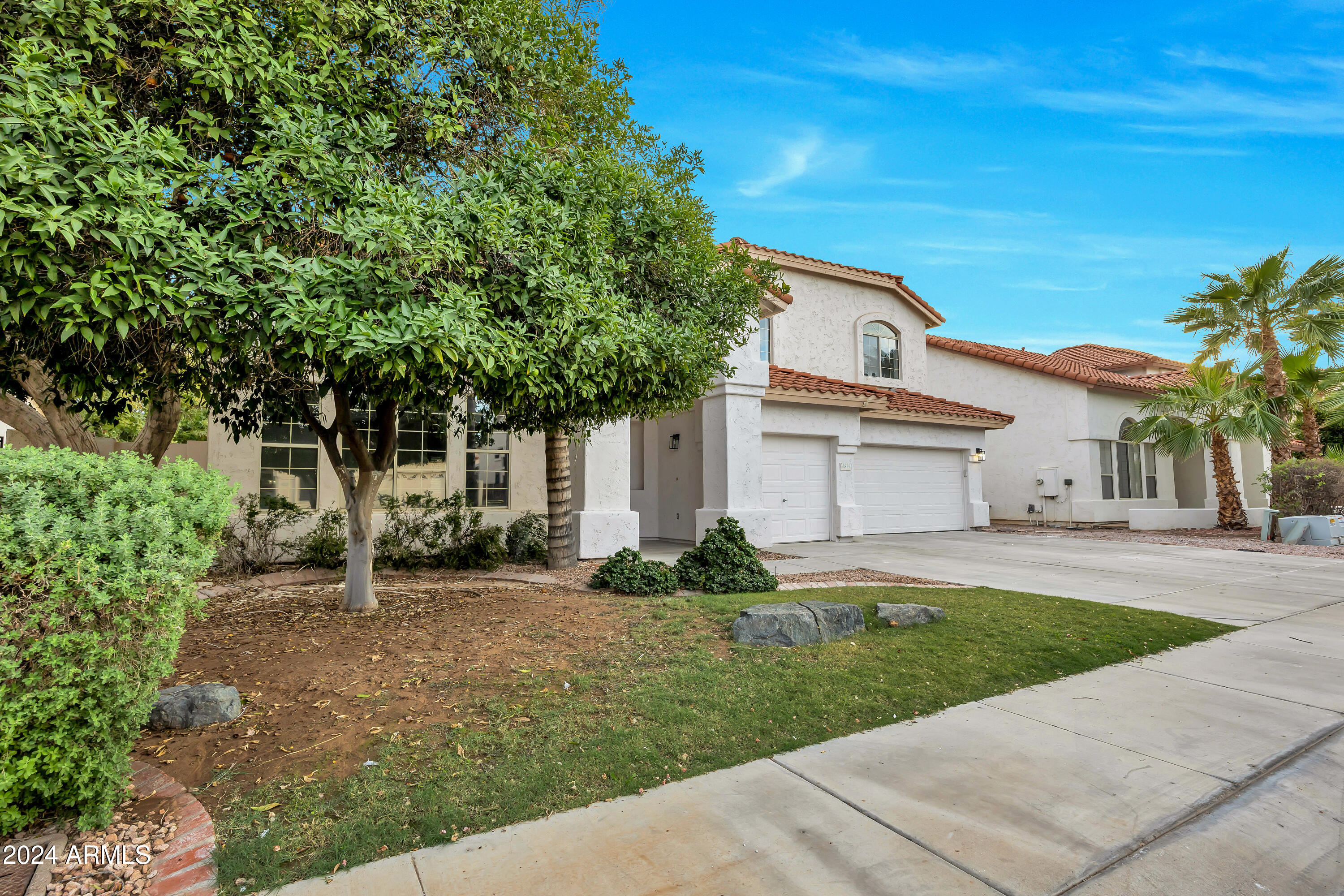 5839 W CHARTER OAK Road