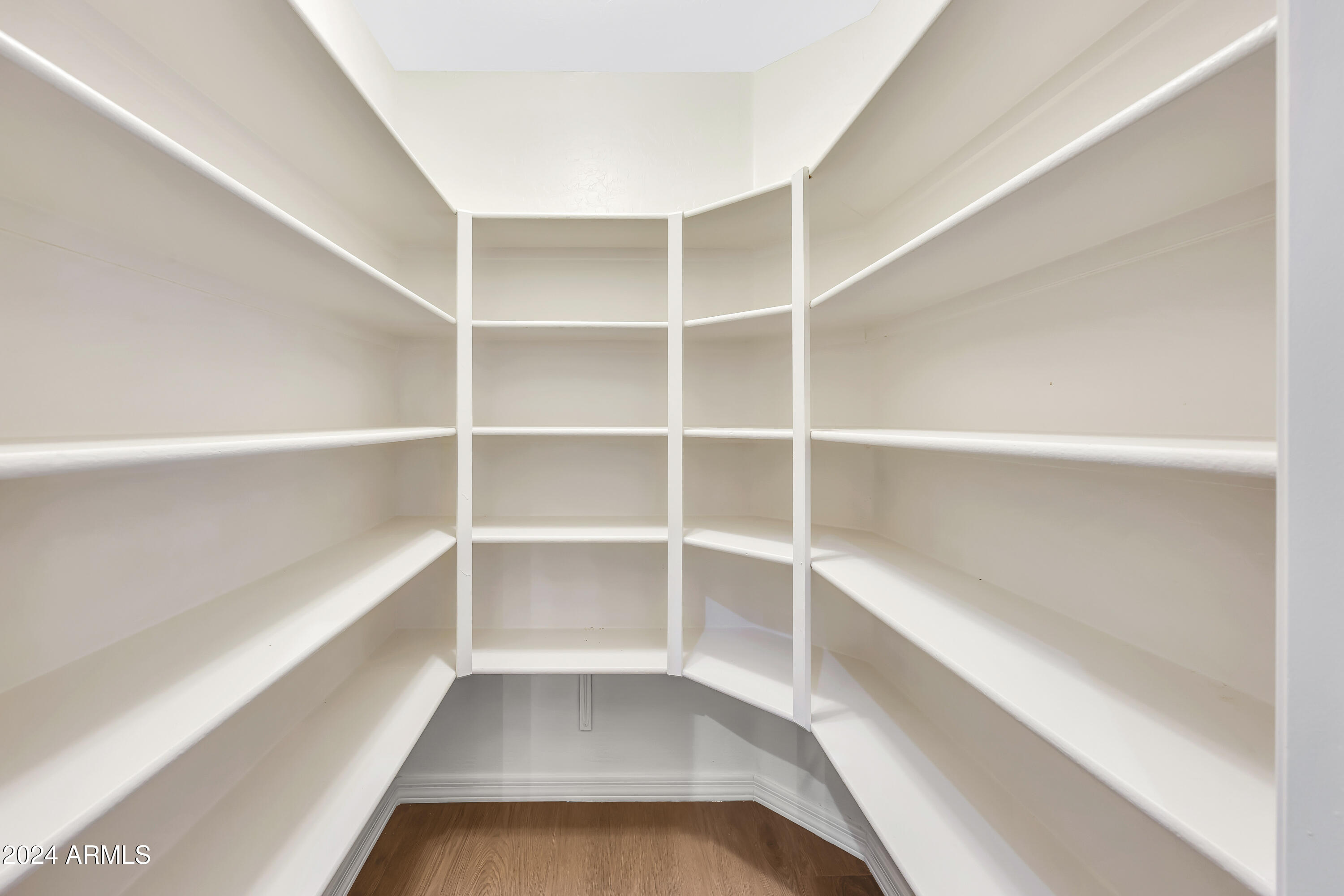 5839 W CHARTER OAK Road