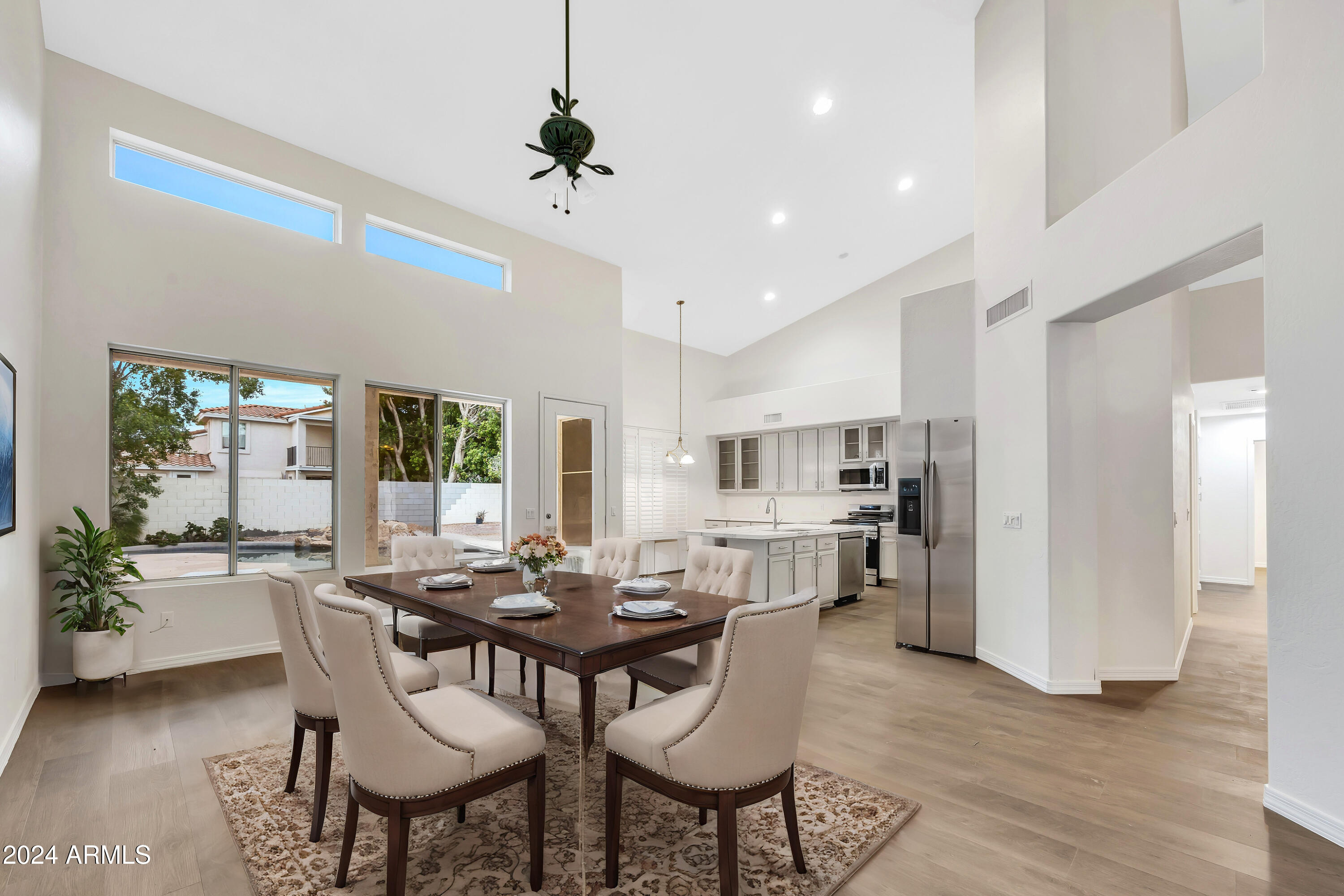 5839 W CHARTER OAK Road