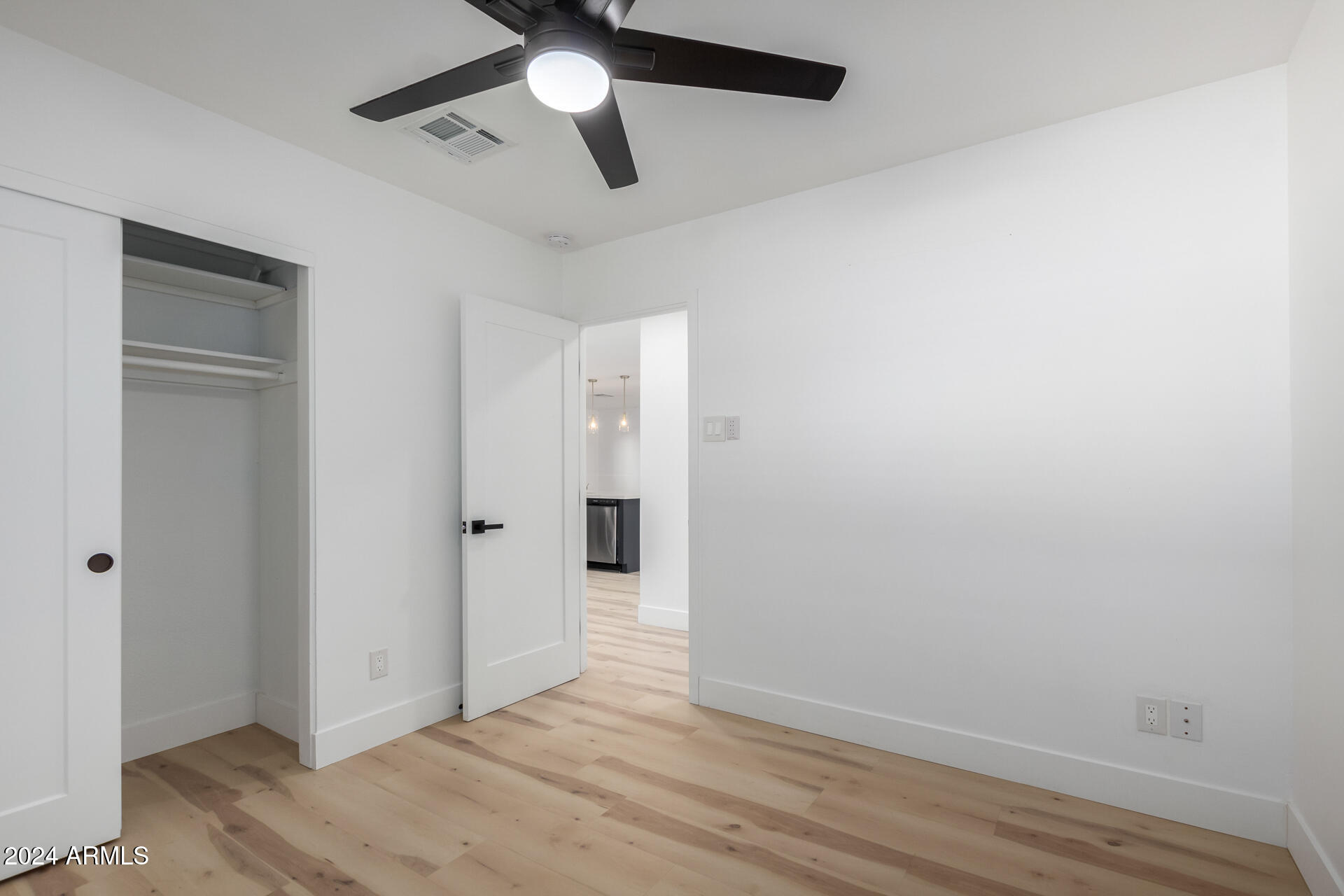 3622 W REDFIELD Road