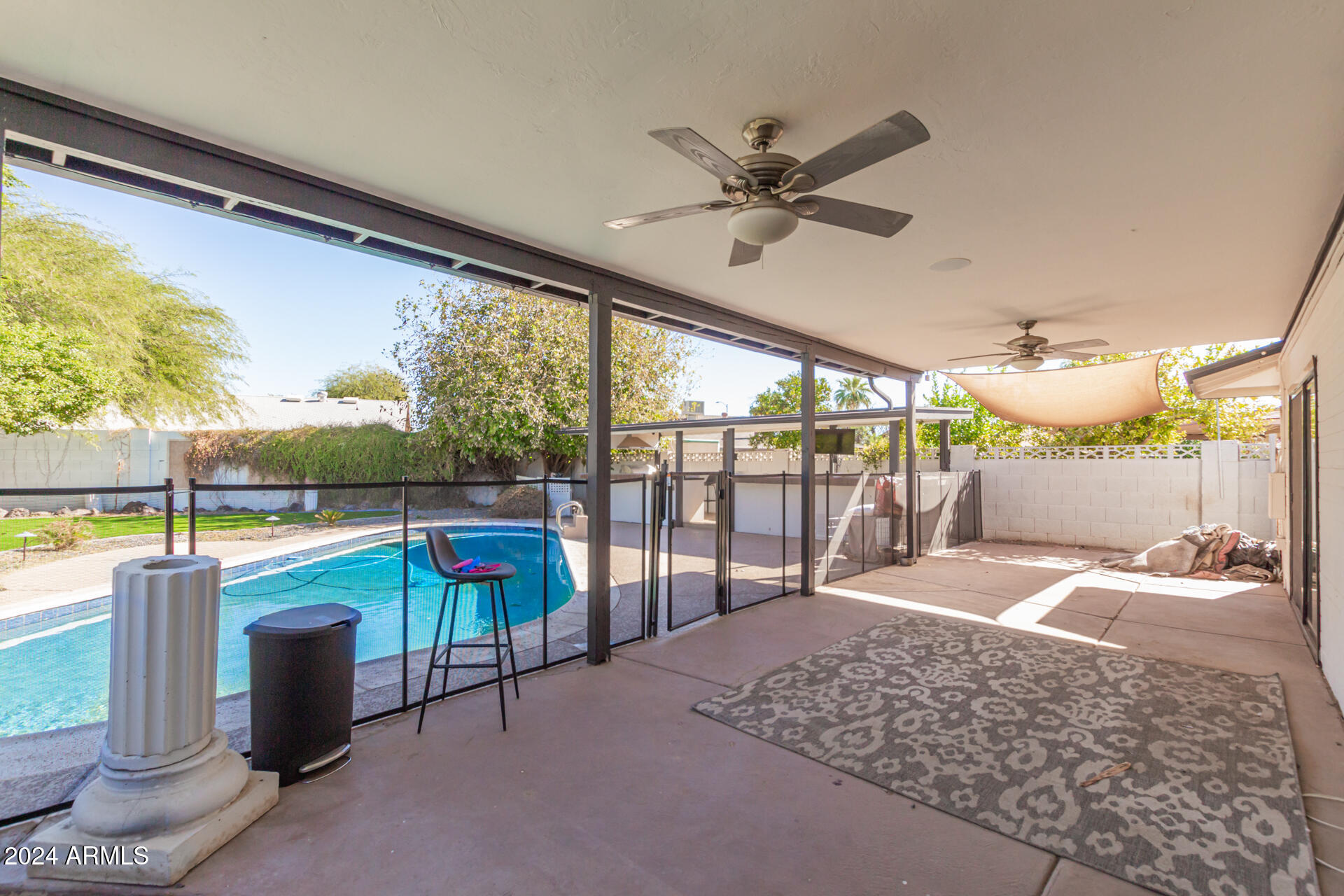 3622 W REDFIELD Road