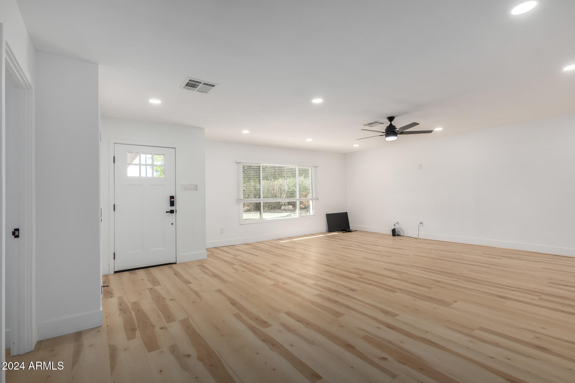3622 W REDFIELD Road