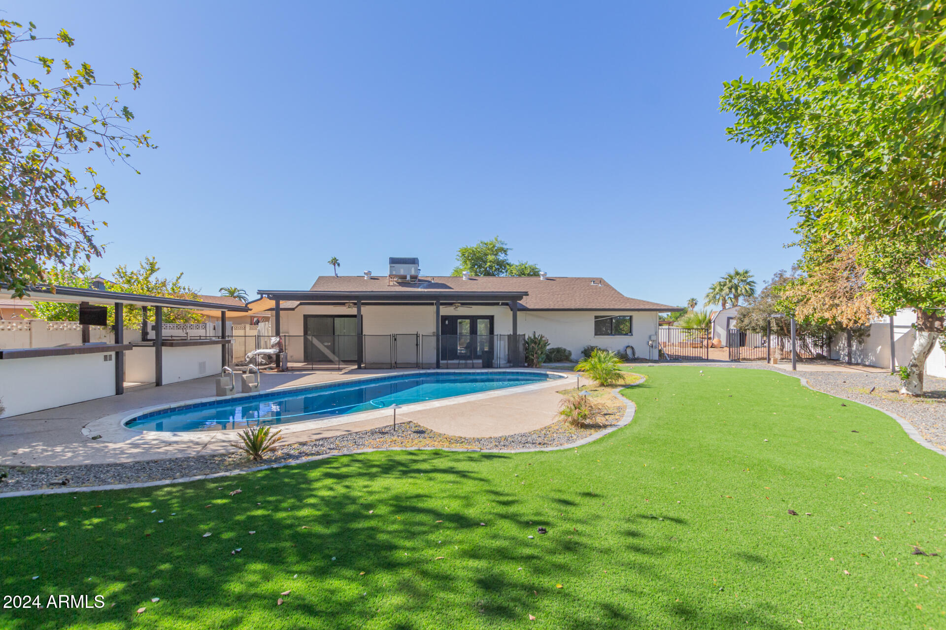 3622 W REDFIELD Road