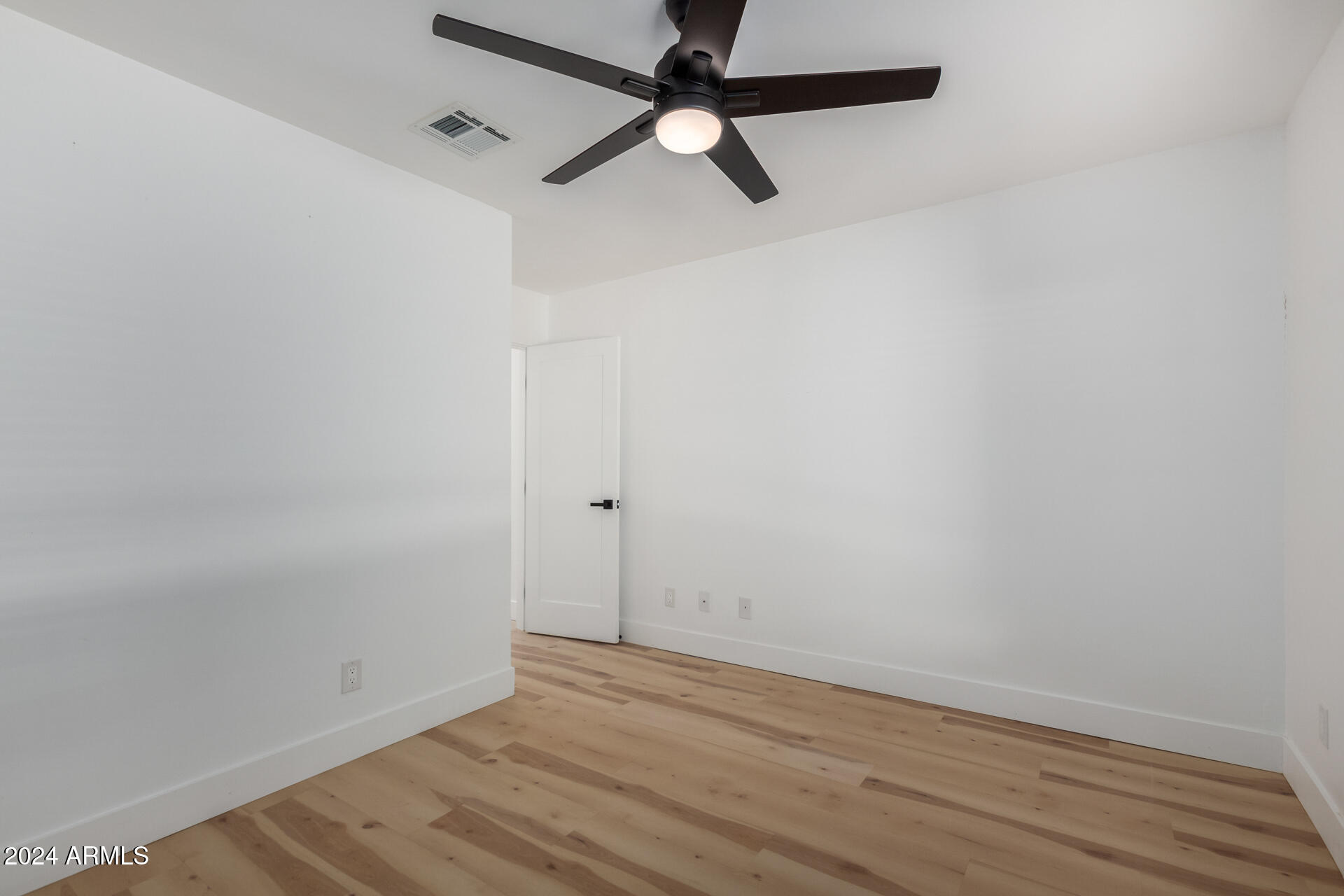 3622 W REDFIELD Road
