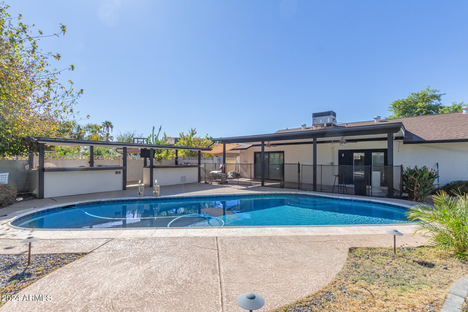 3622 W REDFIELD Road