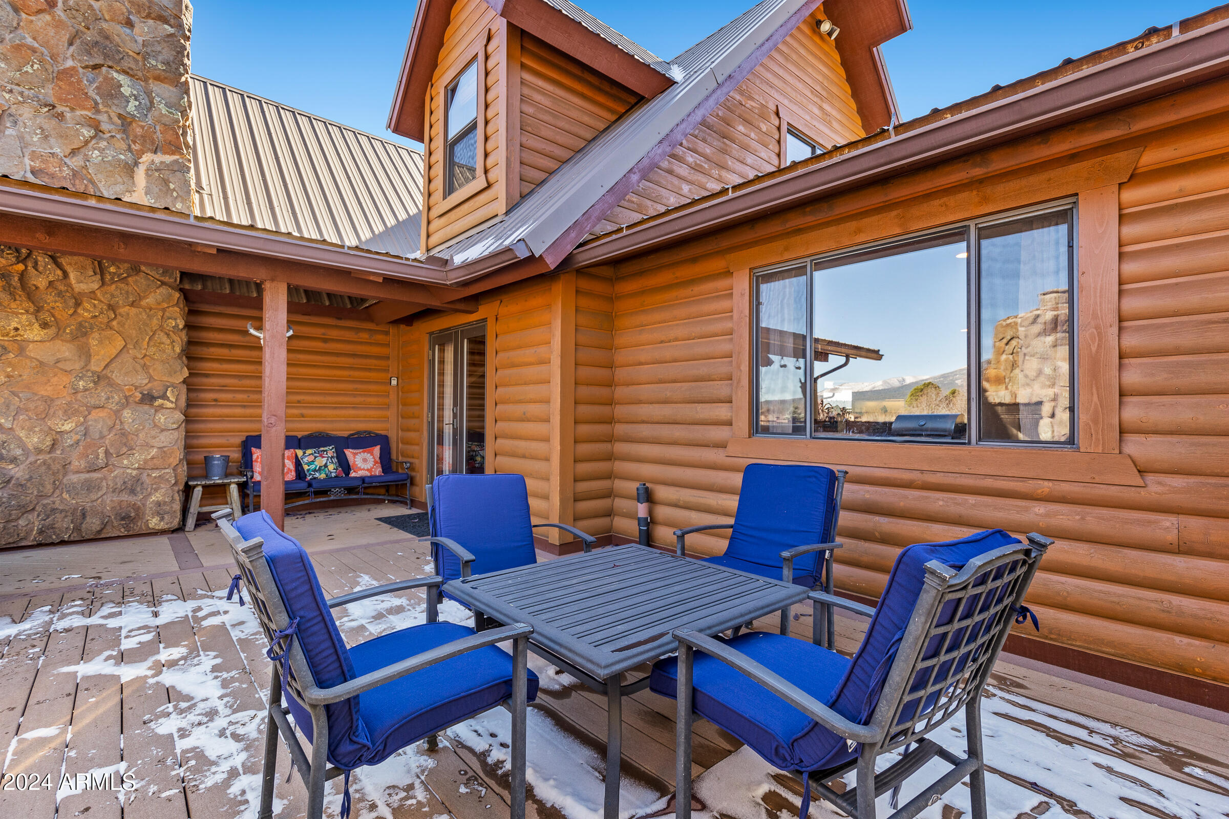 8950 W ANTOINETTE Way