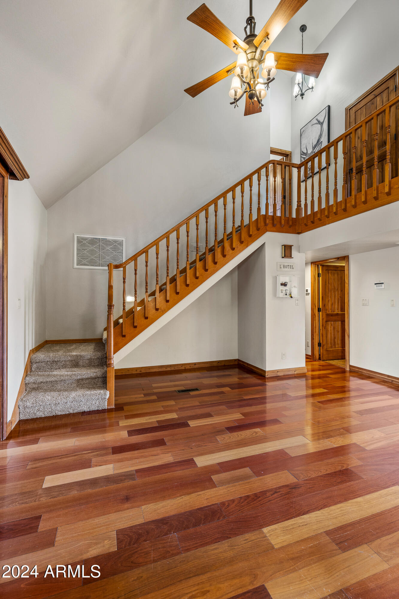 8950 W ANTOINETTE Way