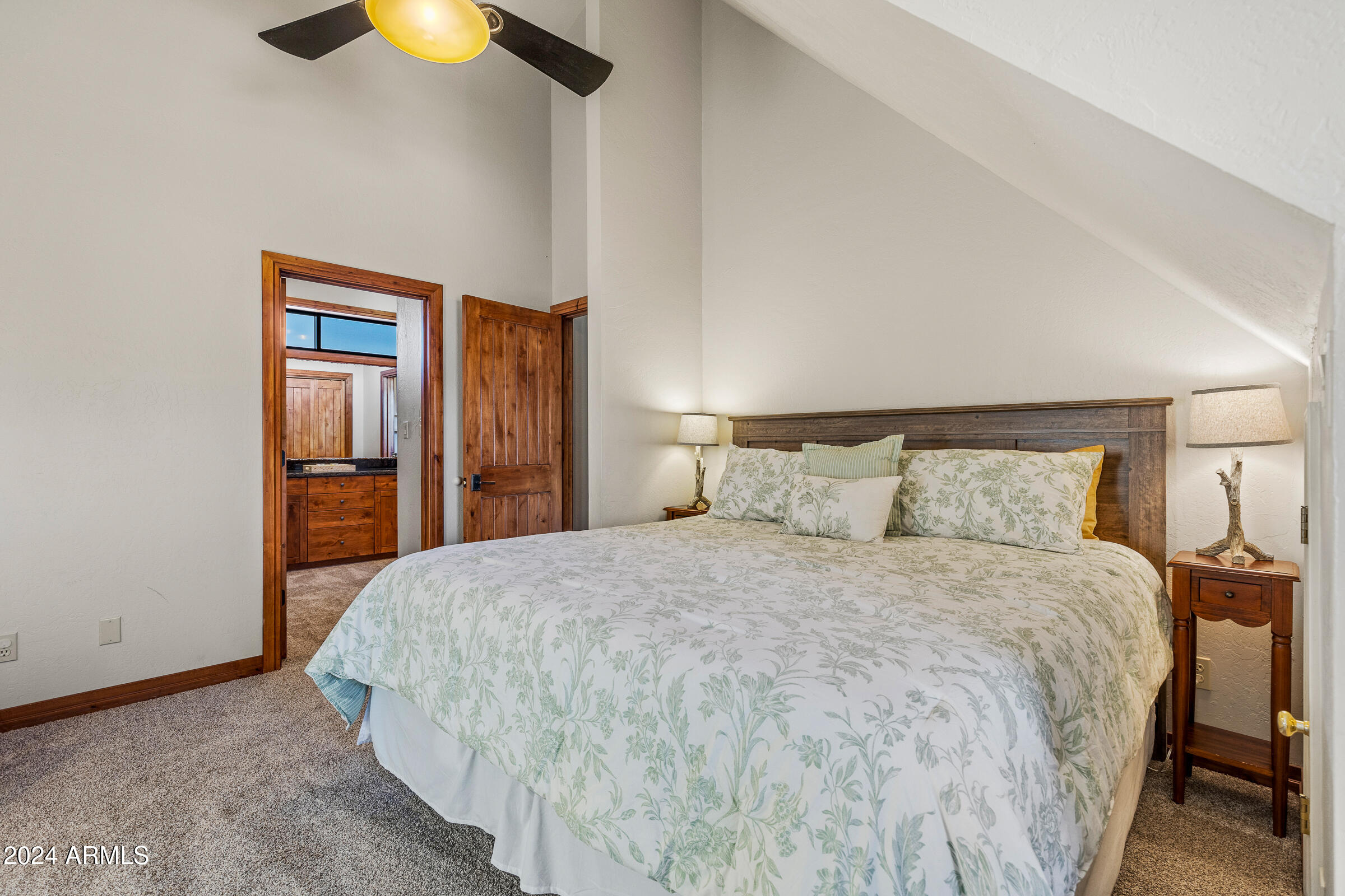 8950 W ANTOINETTE Way