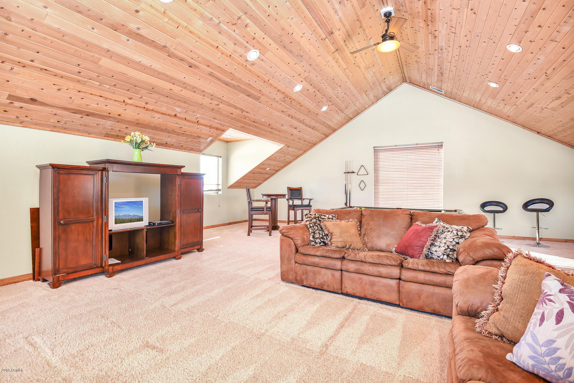 8950 W ANTOINETTE Way