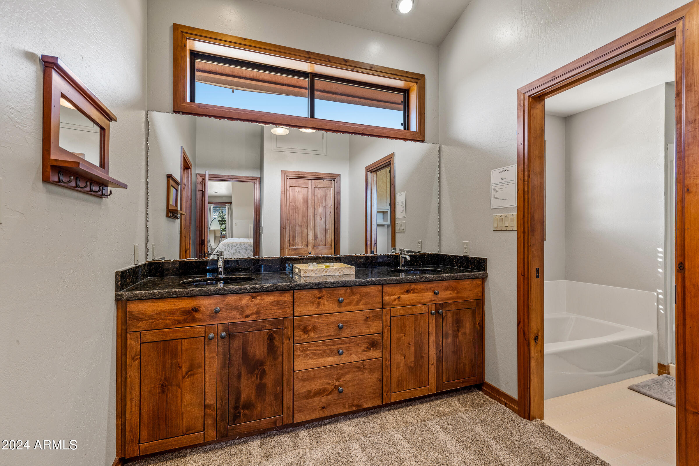 8950 W ANTOINETTE Way