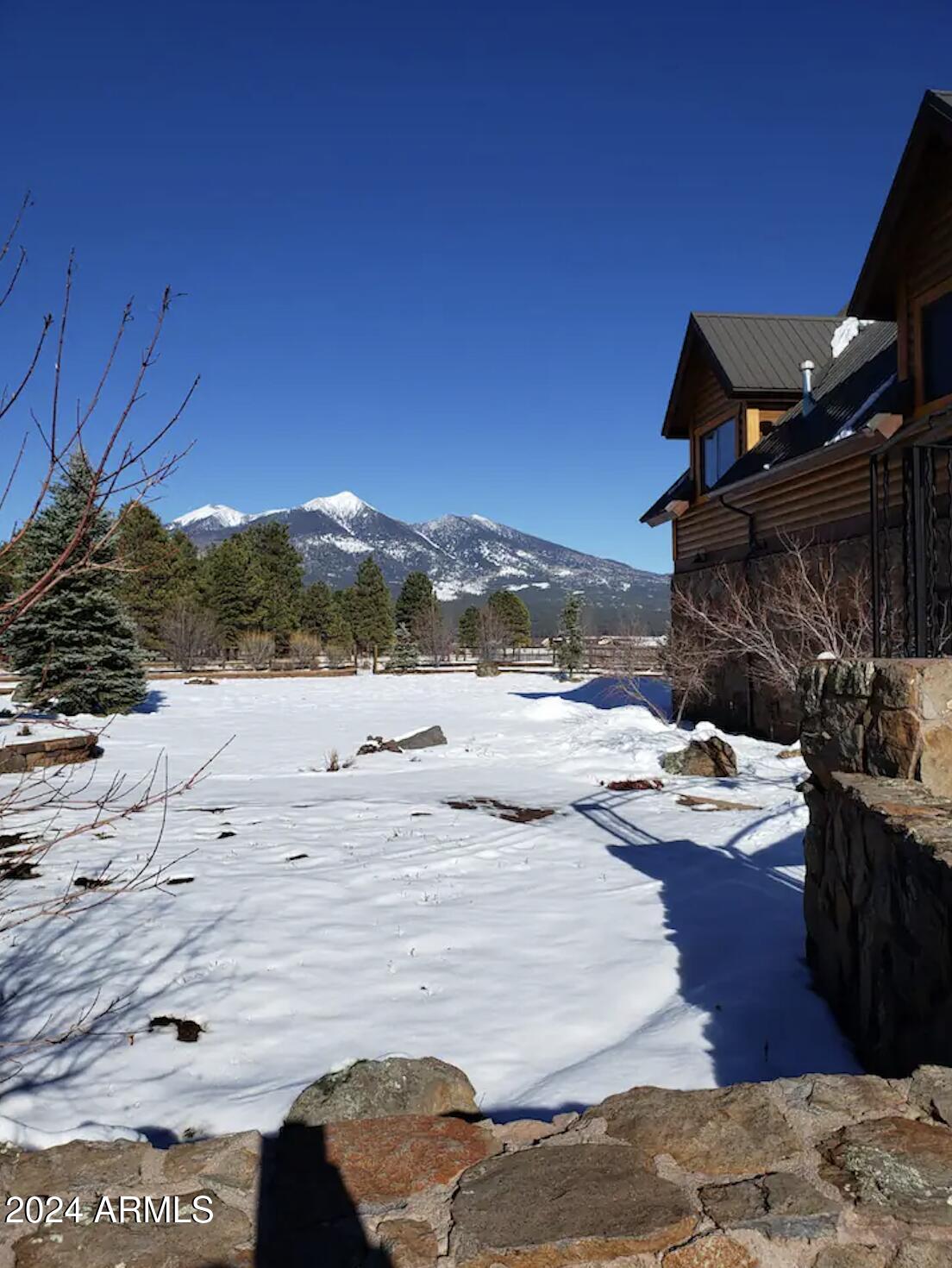 8950 W ANTOINETTE Way