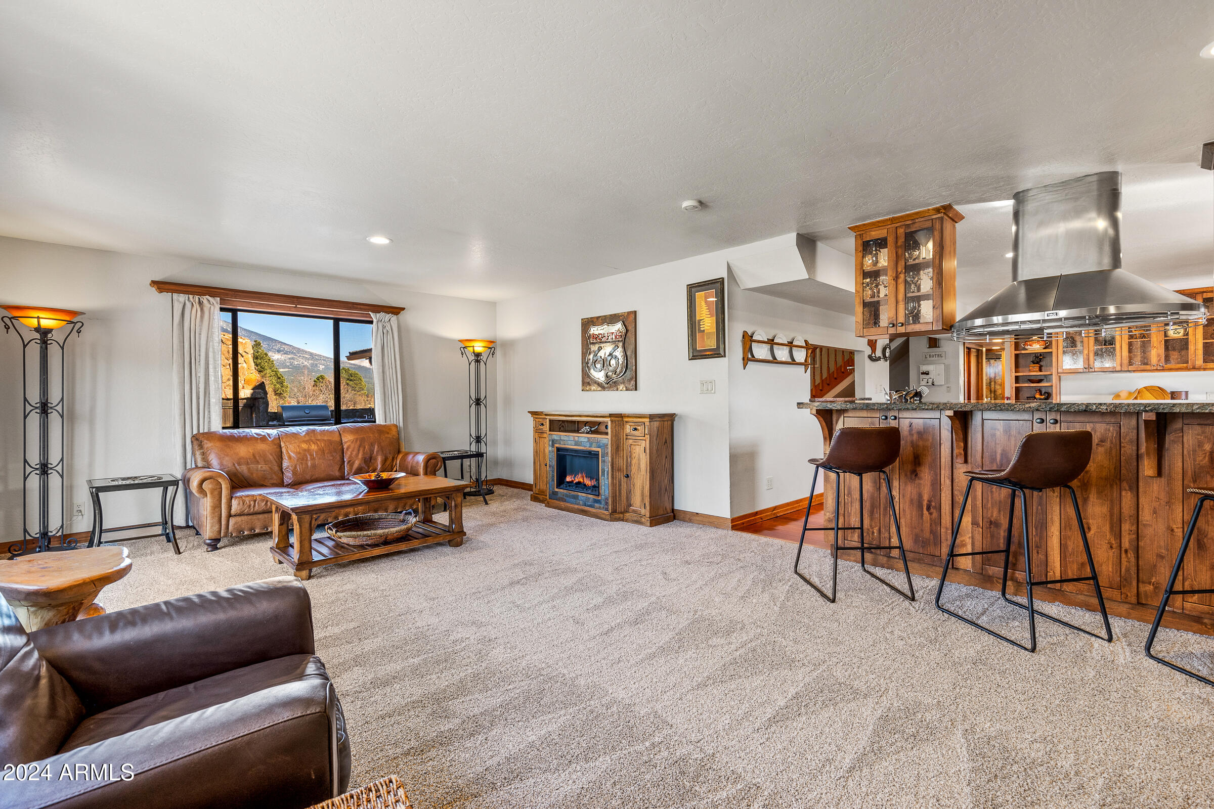 8950 W ANTOINETTE Way