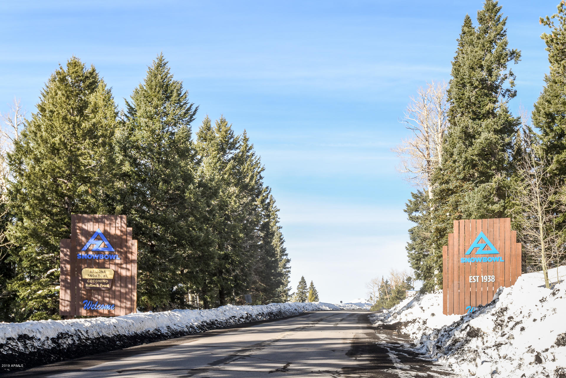 8950 W ANTOINETTE Way