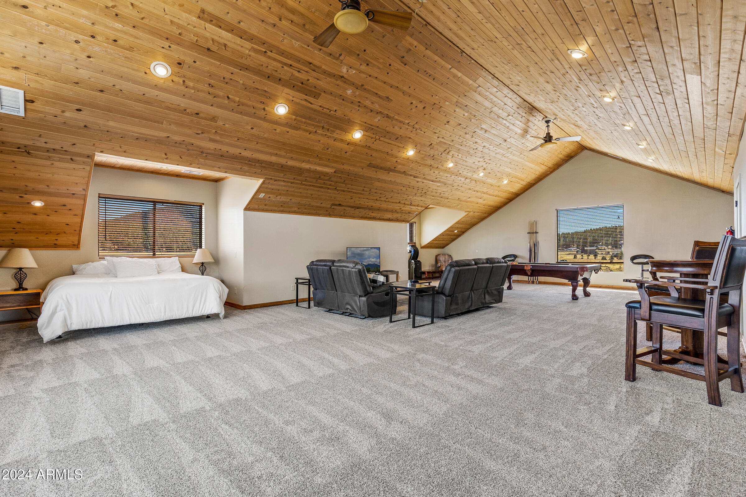 8950 W ANTOINETTE Way