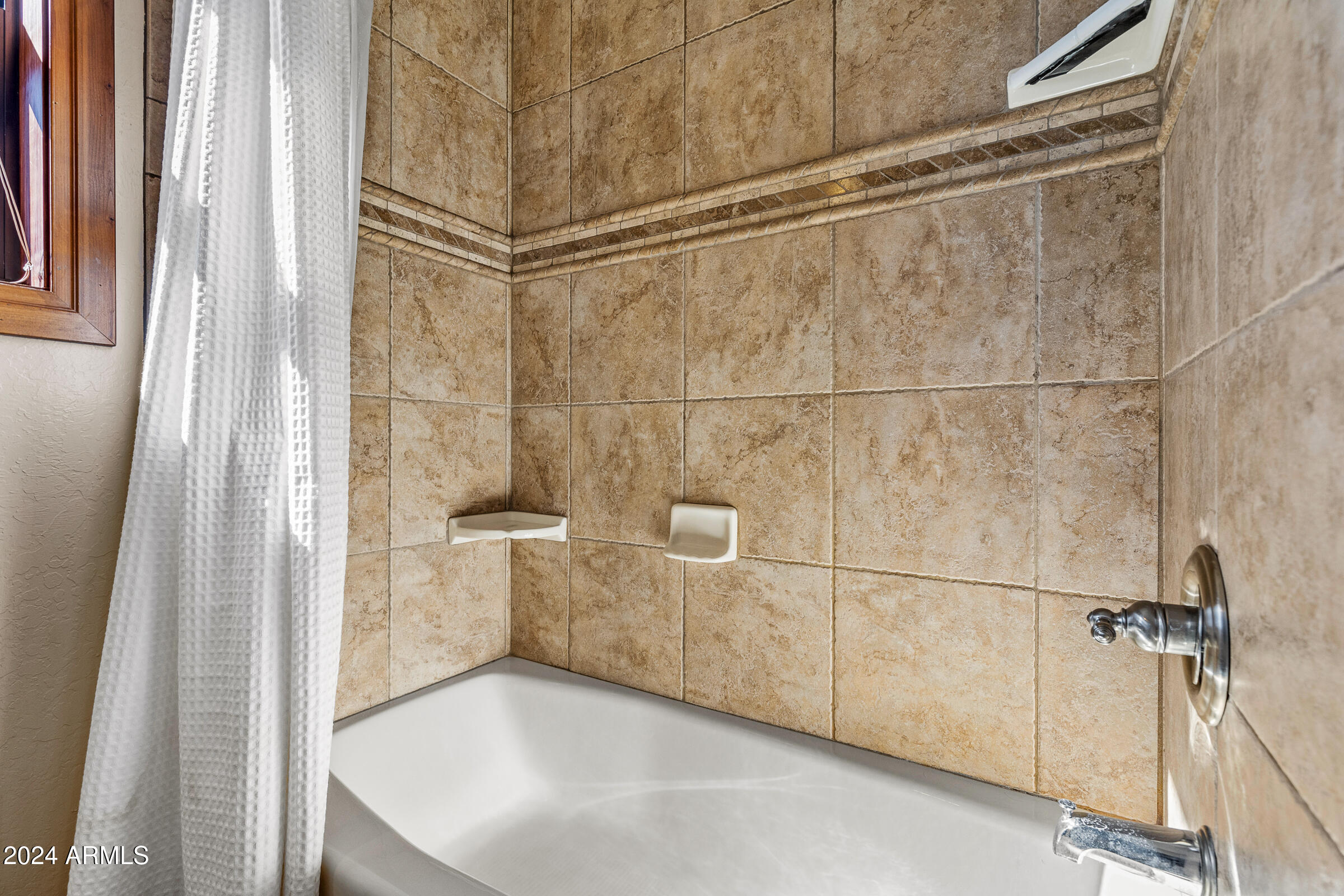 8950 W ANTOINETTE Way