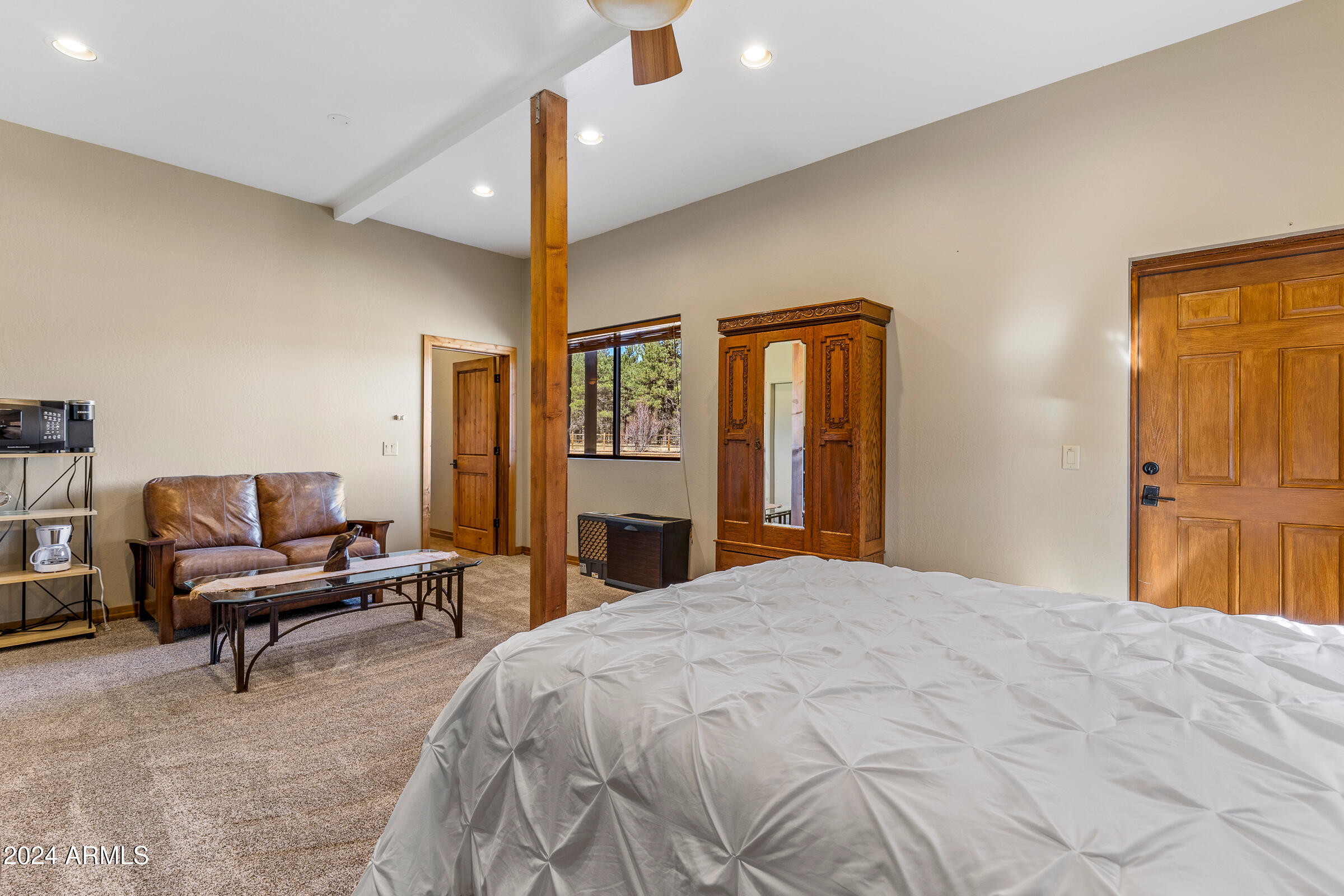 8950 W ANTOINETTE Way