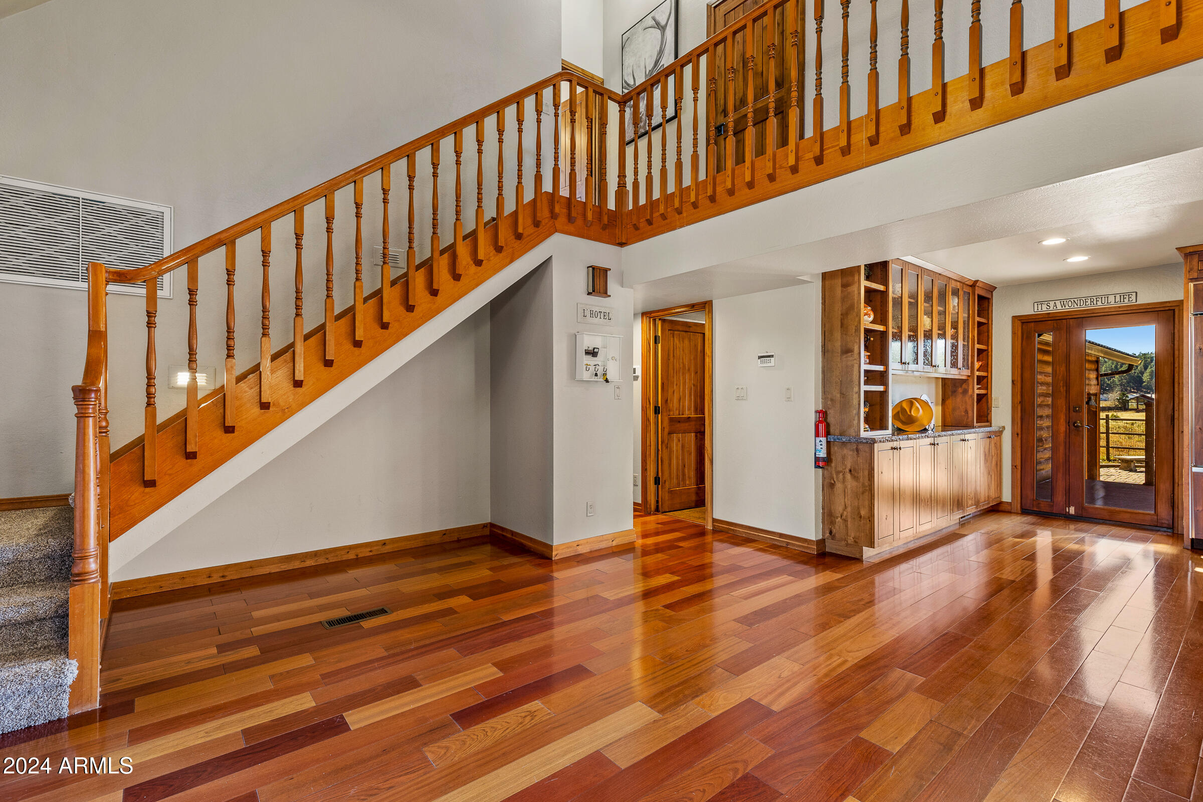 8950 W ANTOINETTE Way