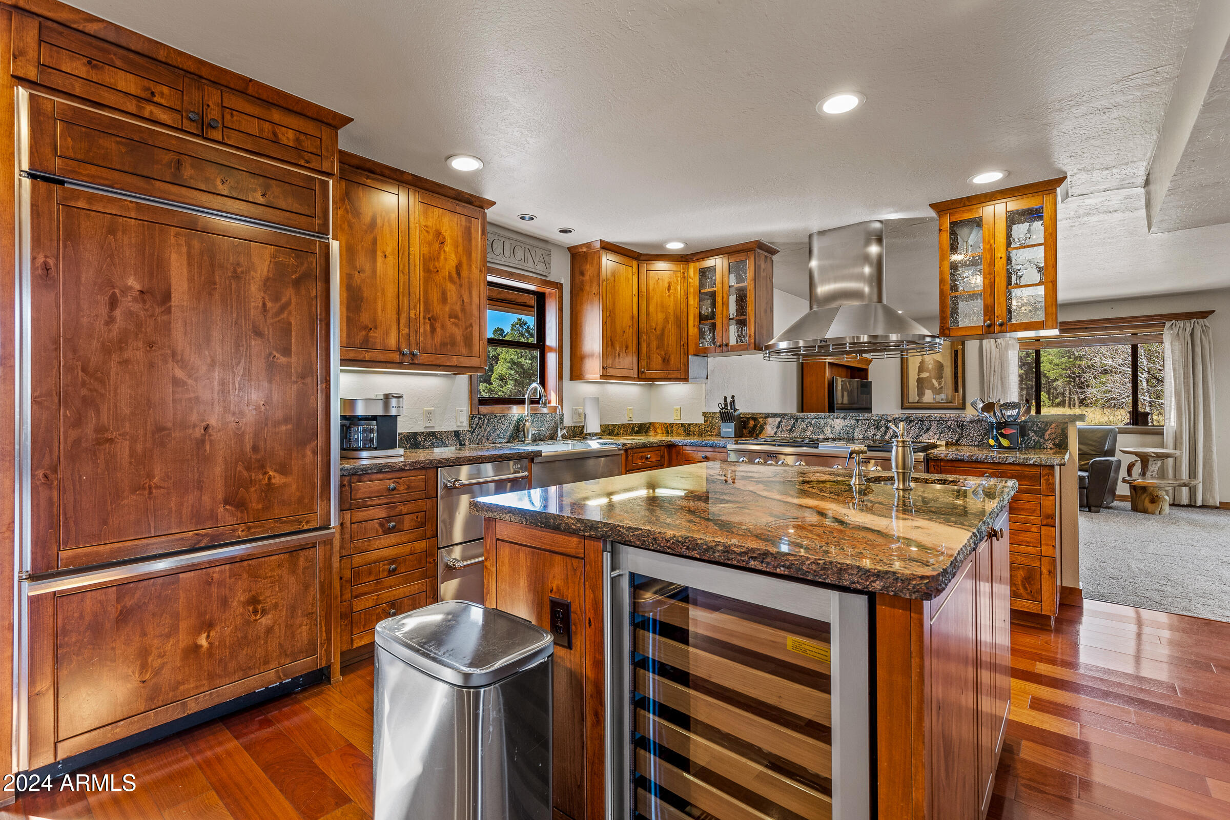 8950 W ANTOINETTE Way