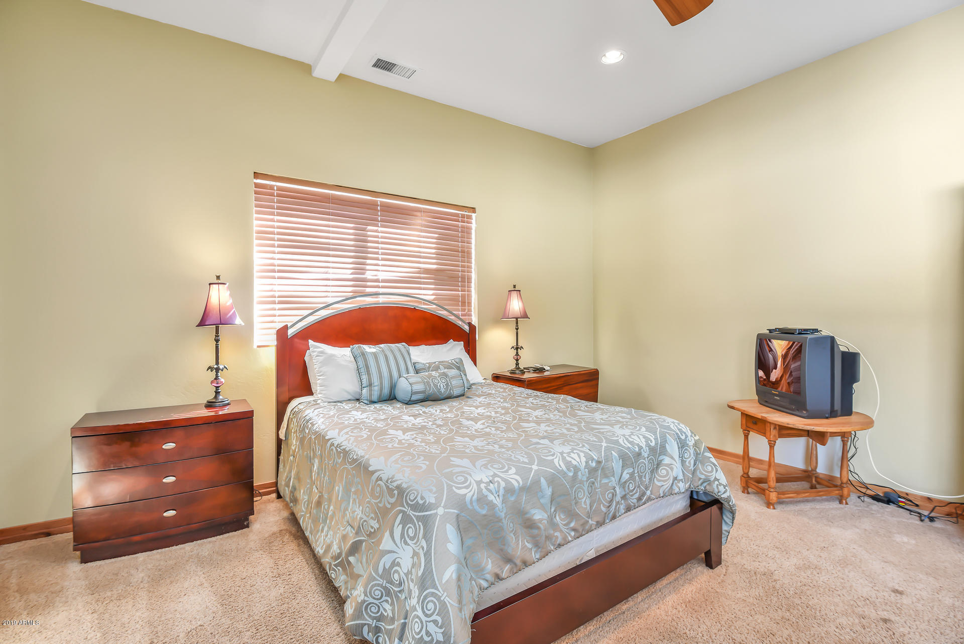 8950 W ANTOINETTE Way