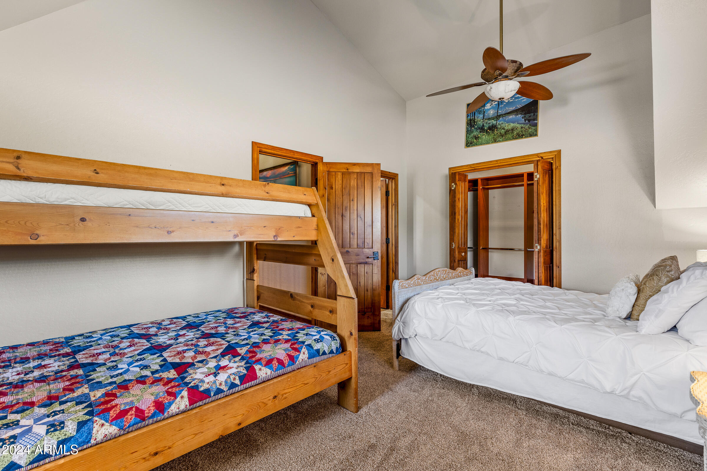 8950 W ANTOINETTE Way