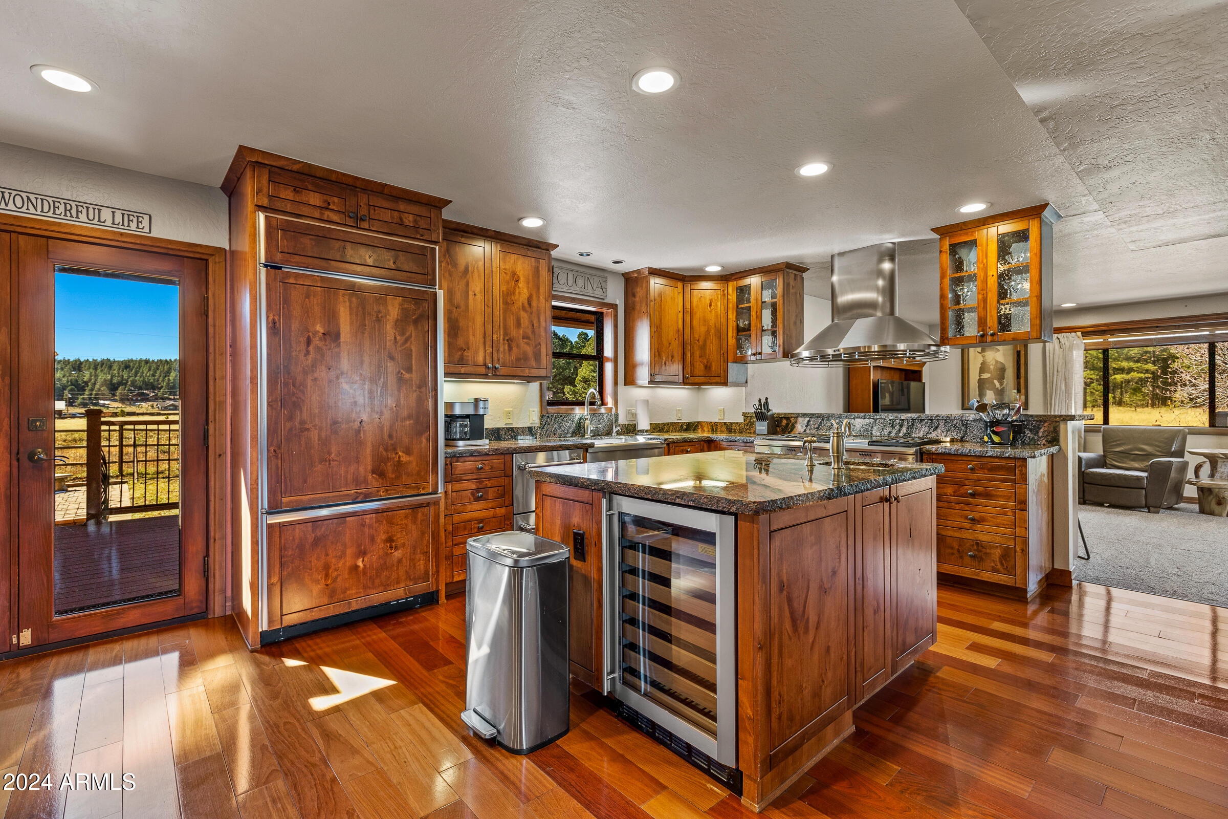 8950 W ANTOINETTE Way