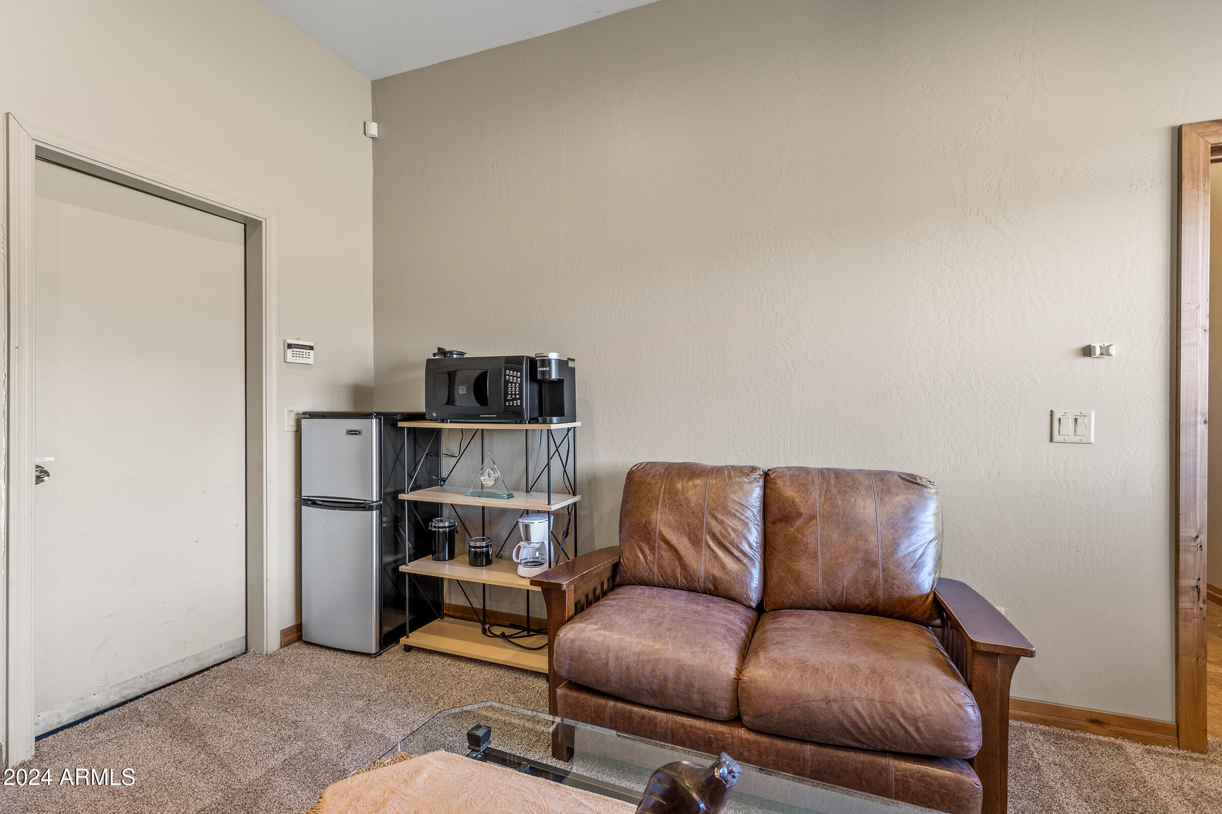 8950 W ANTOINETTE Way