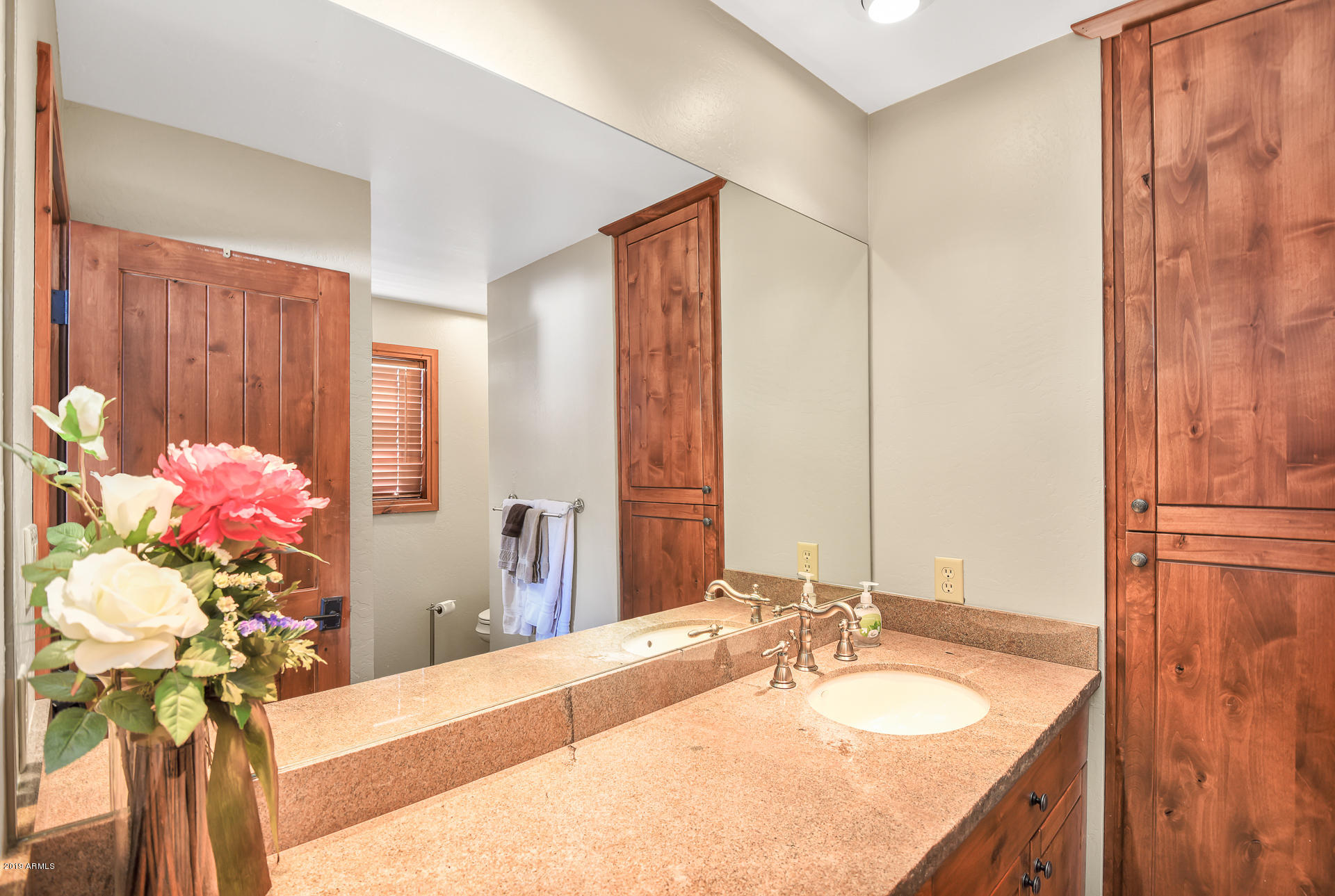 8950 W ANTOINETTE Way