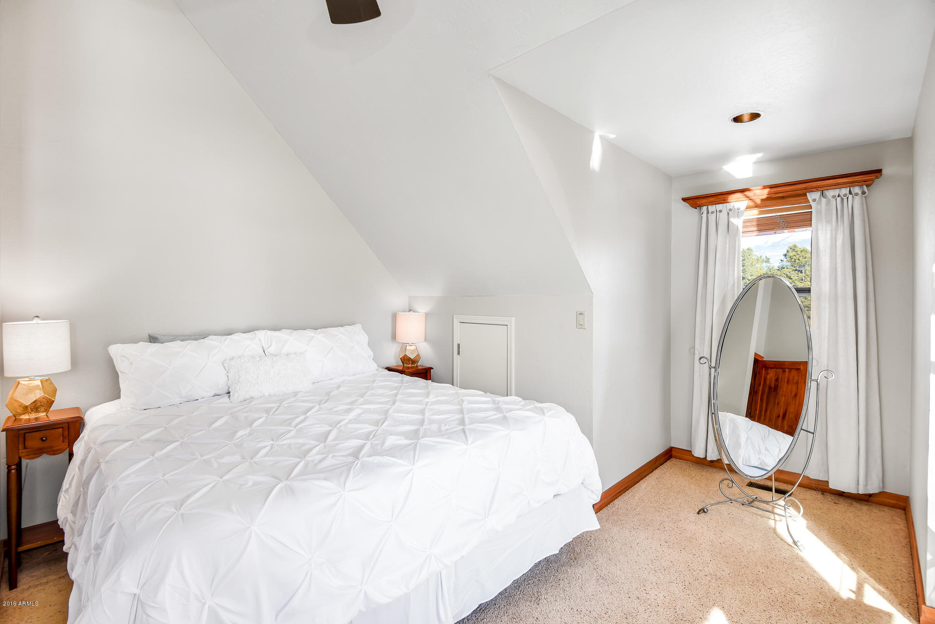 8950 W ANTOINETTE Way