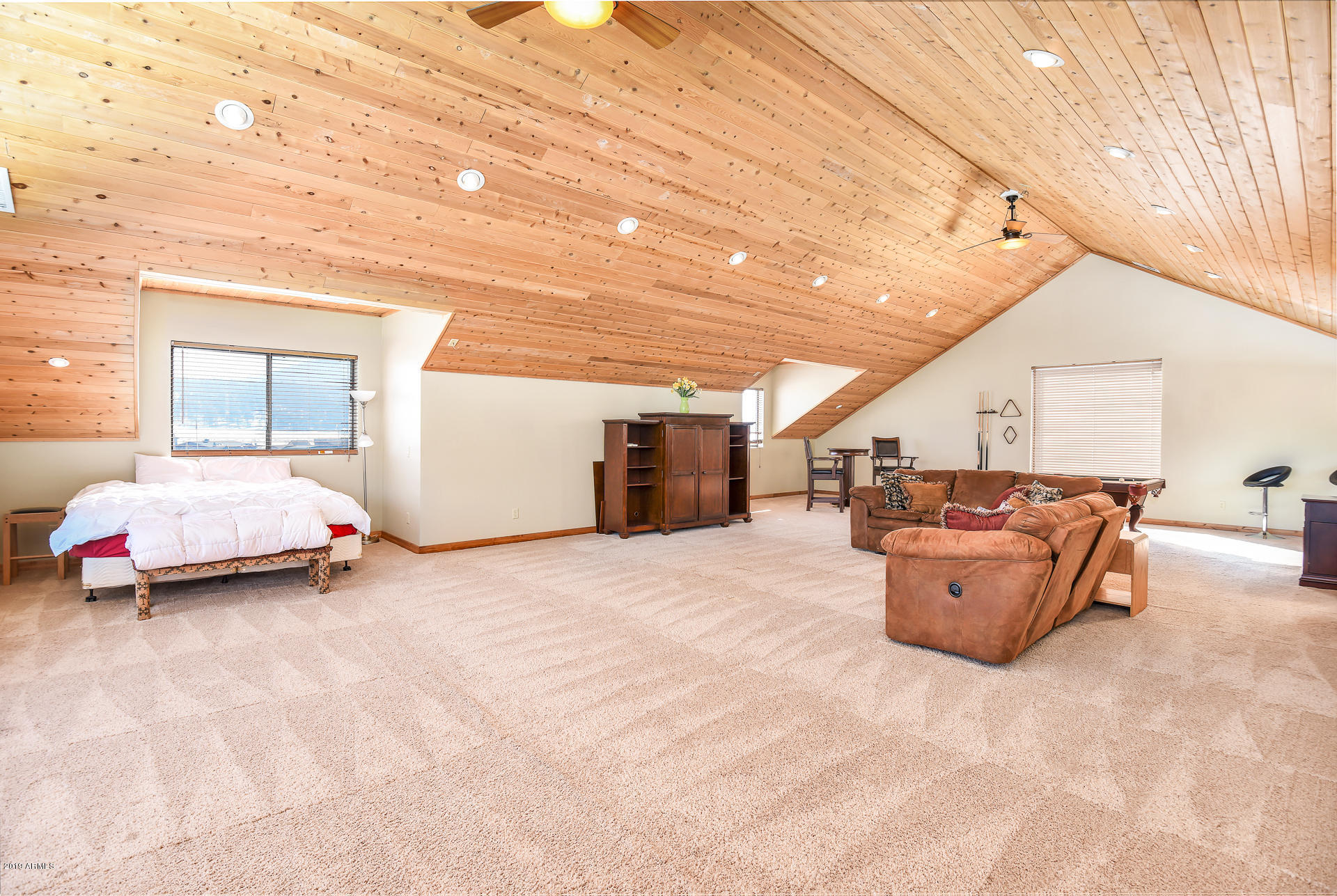 8950 W ANTOINETTE Way