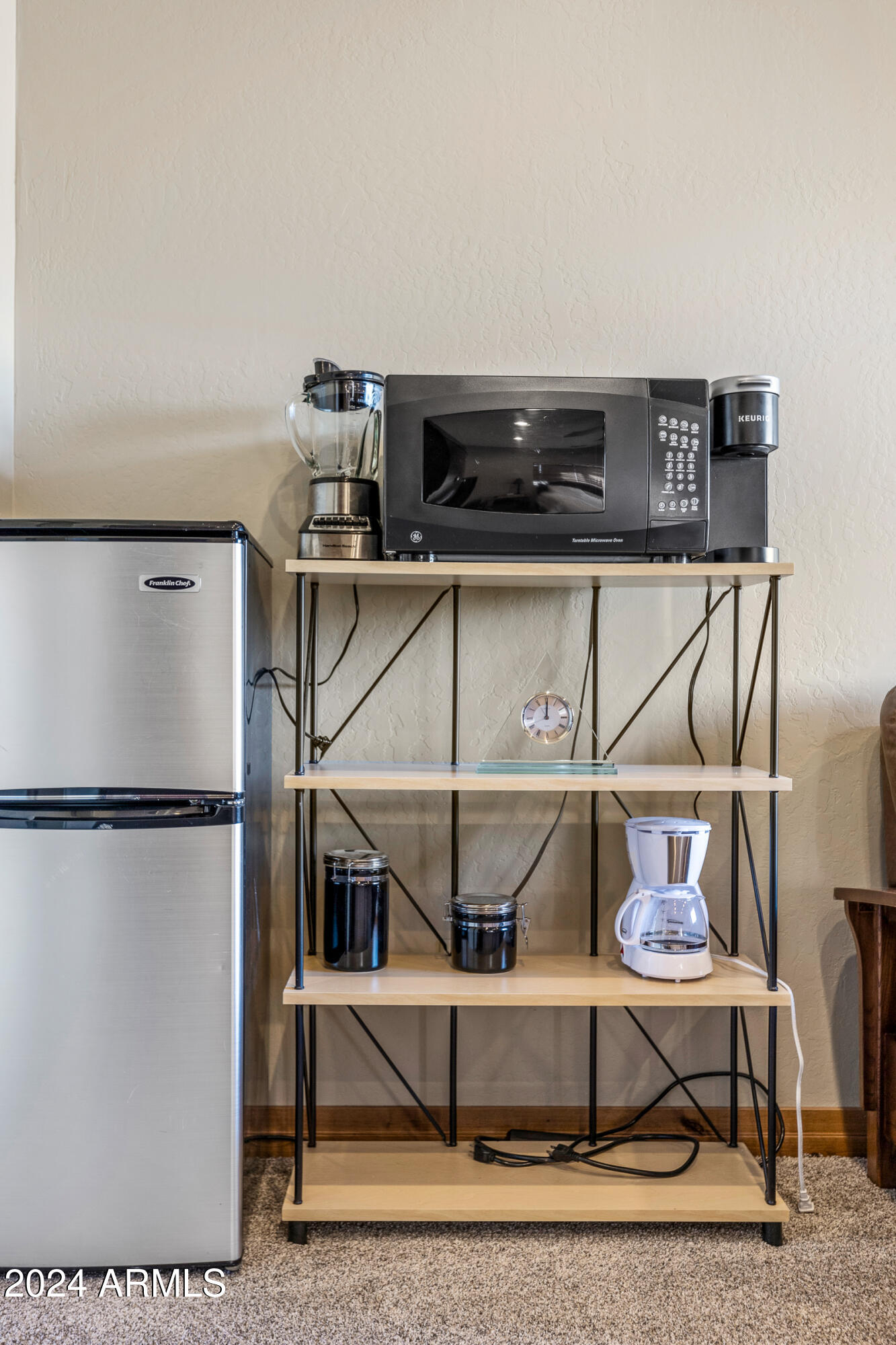 8950 W ANTOINETTE Way