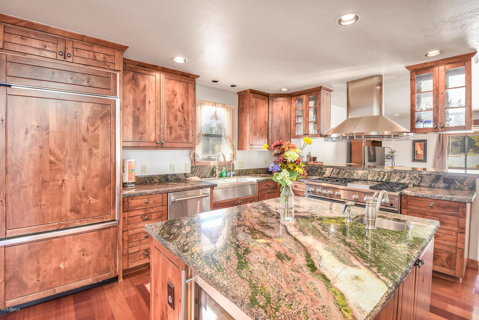 8950 W ANTOINETTE Way