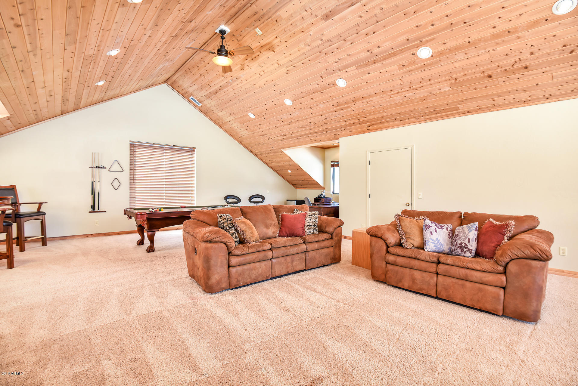 8950 W ANTOINETTE Way