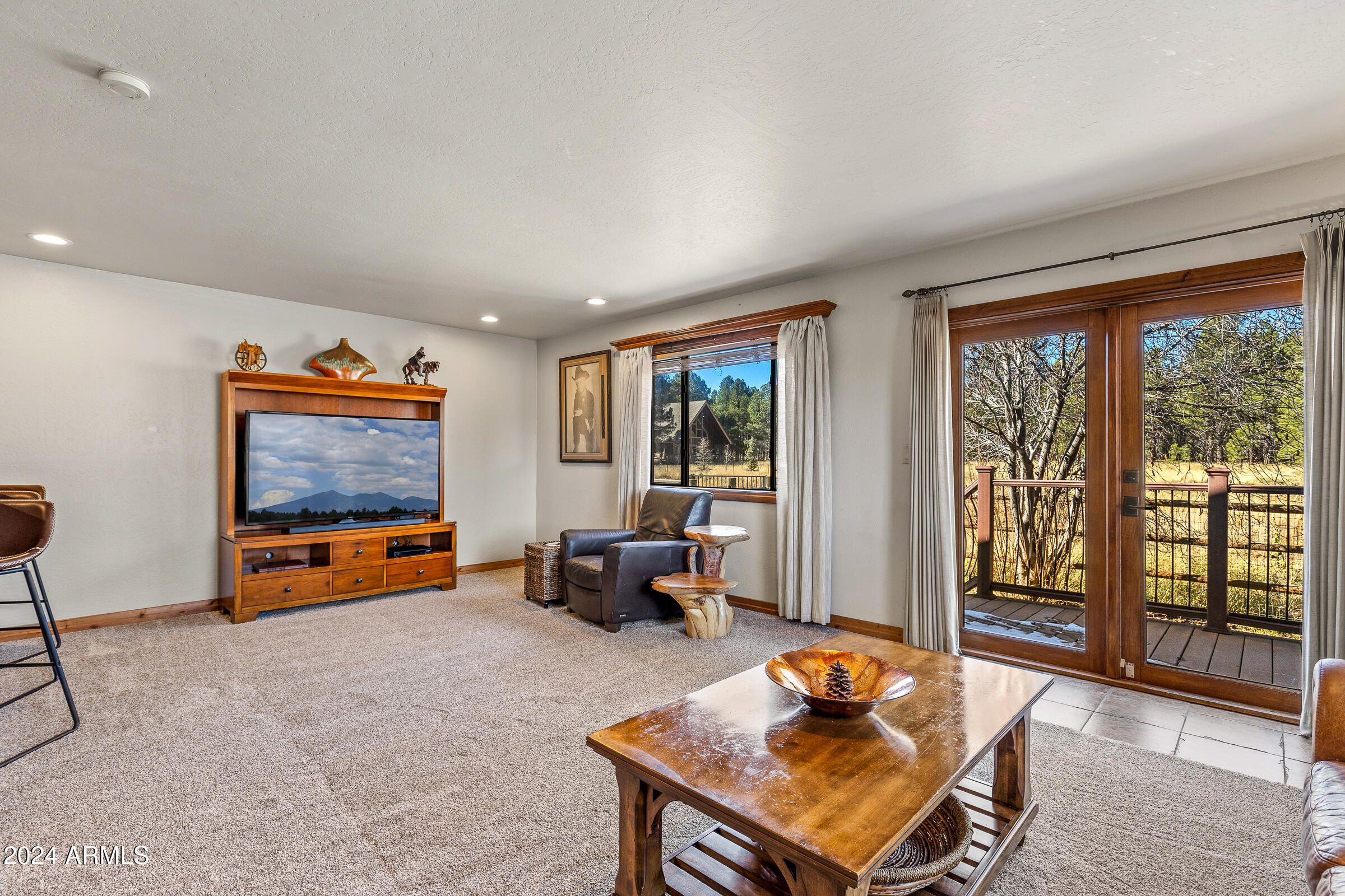 8950 W ANTOINETTE Way