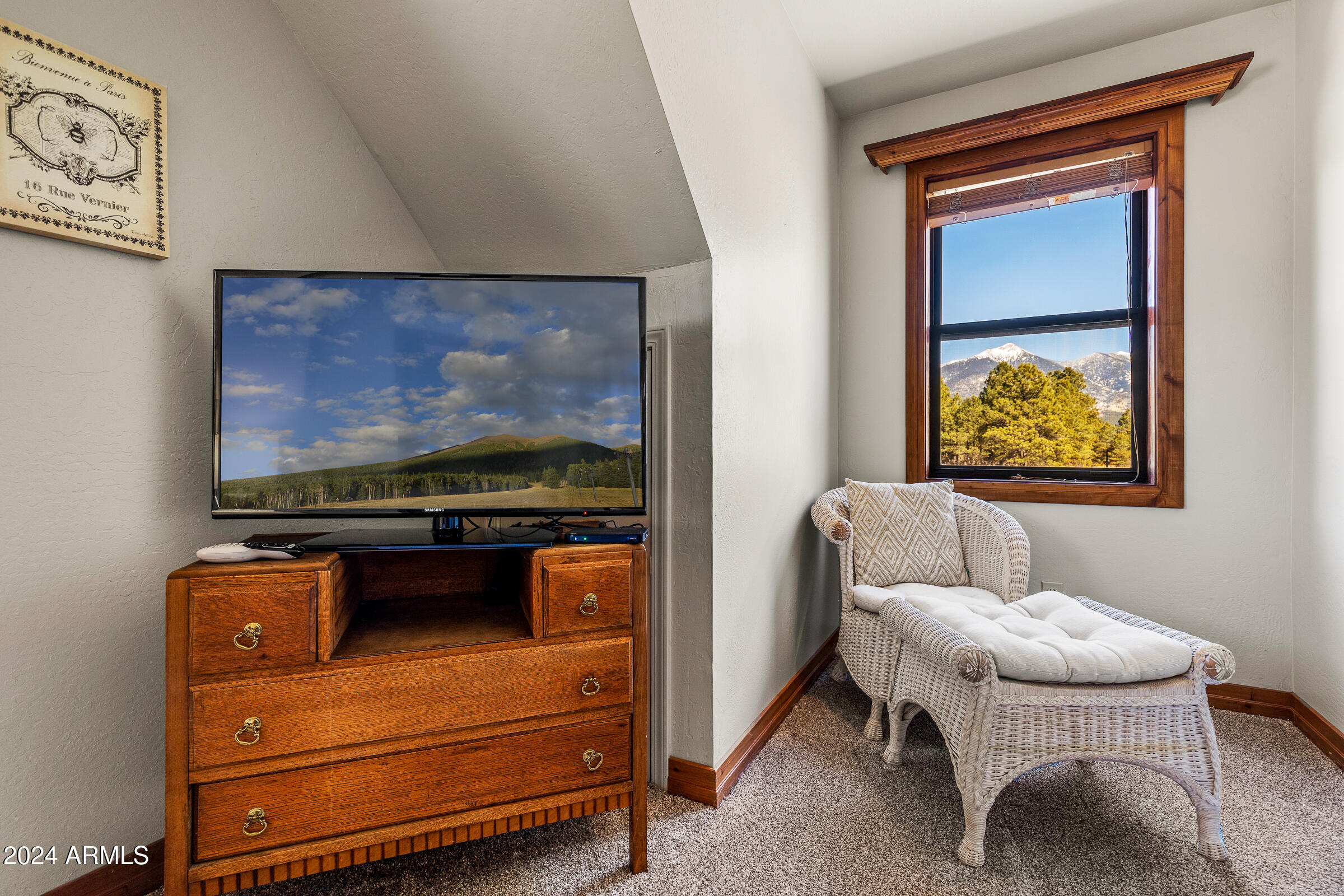 8950 W ANTOINETTE Way