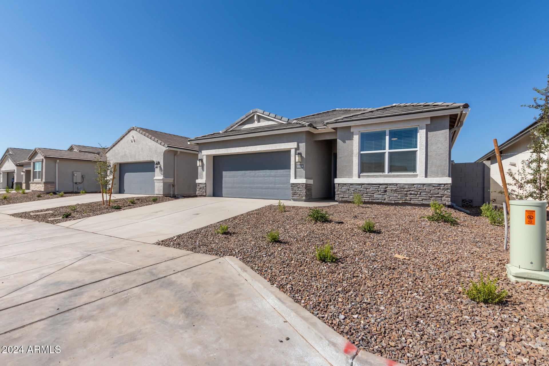 10014 S Saguaro Drive