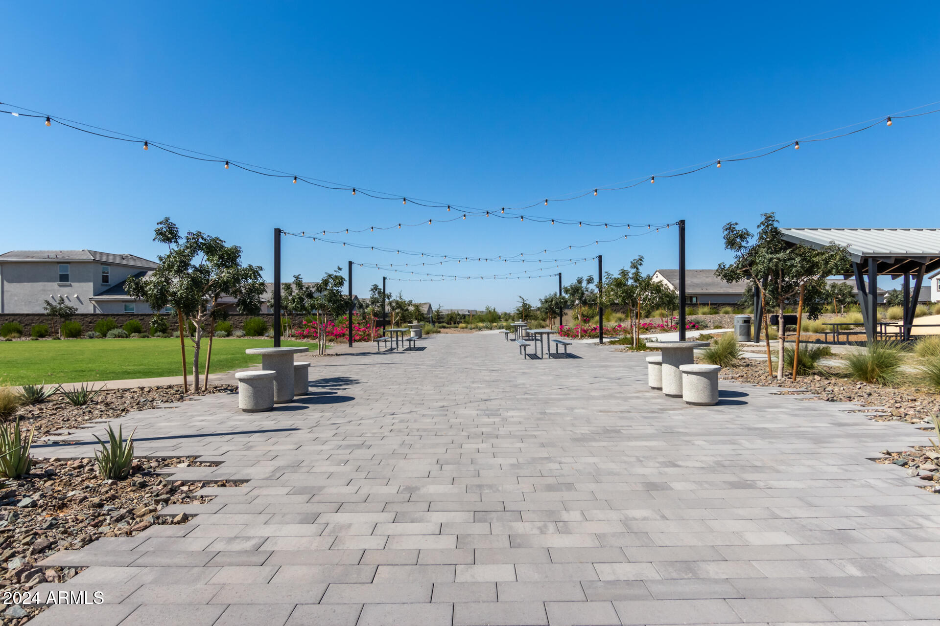 10014 S Saguaro Drive