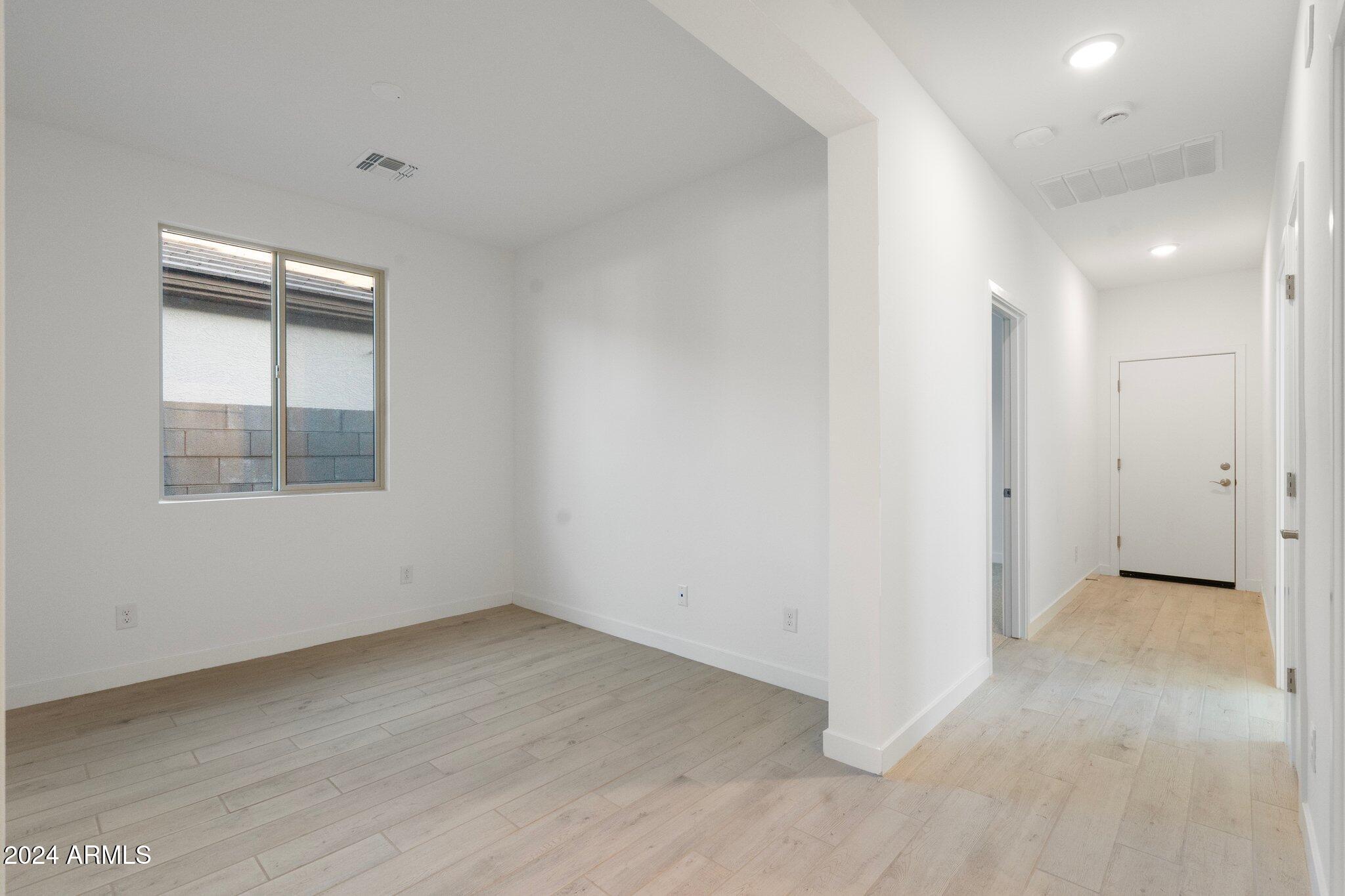 23376 W MIAMI Street