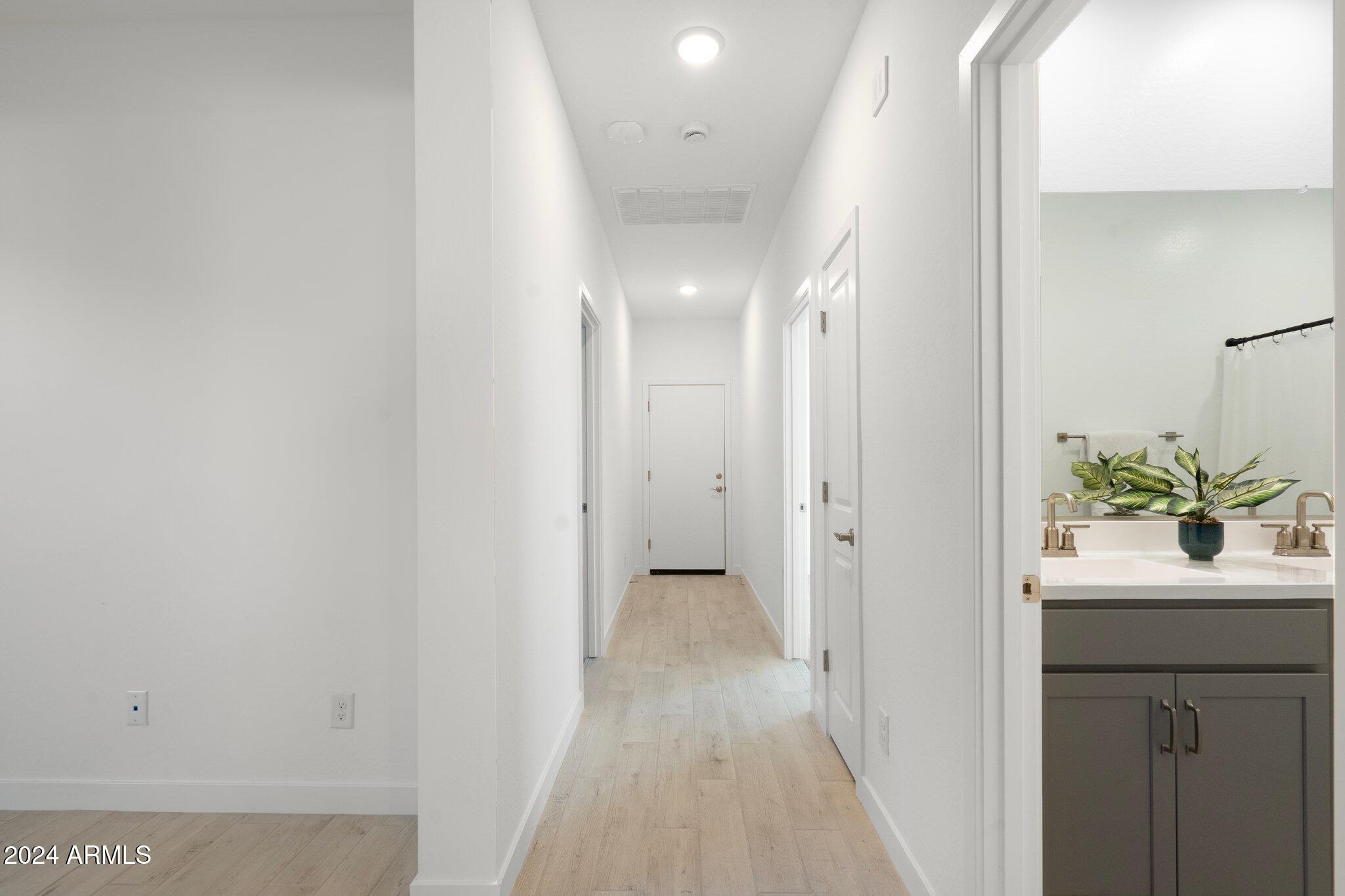 23376 W MIAMI Street