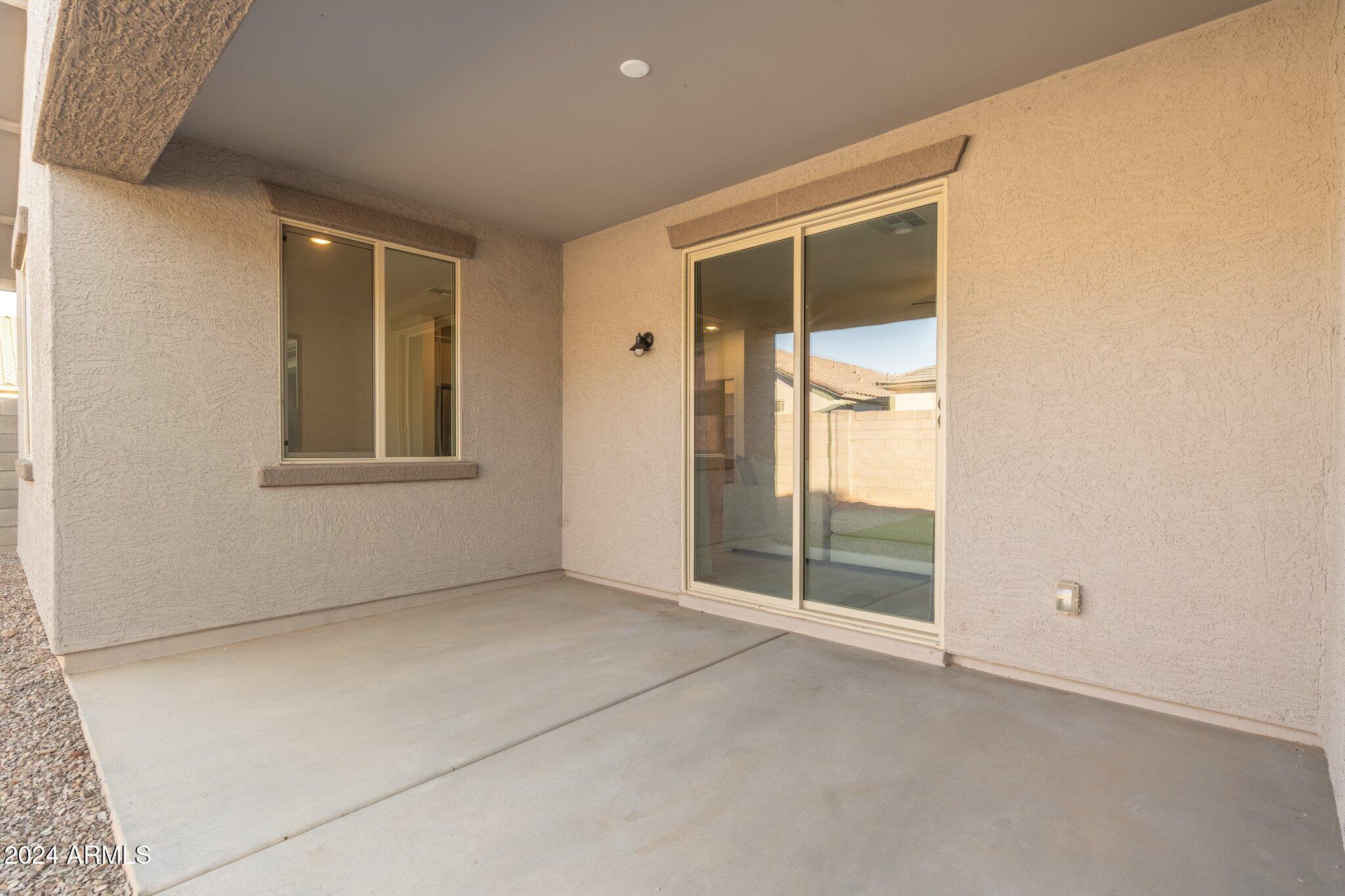 23376 W MIAMI Street