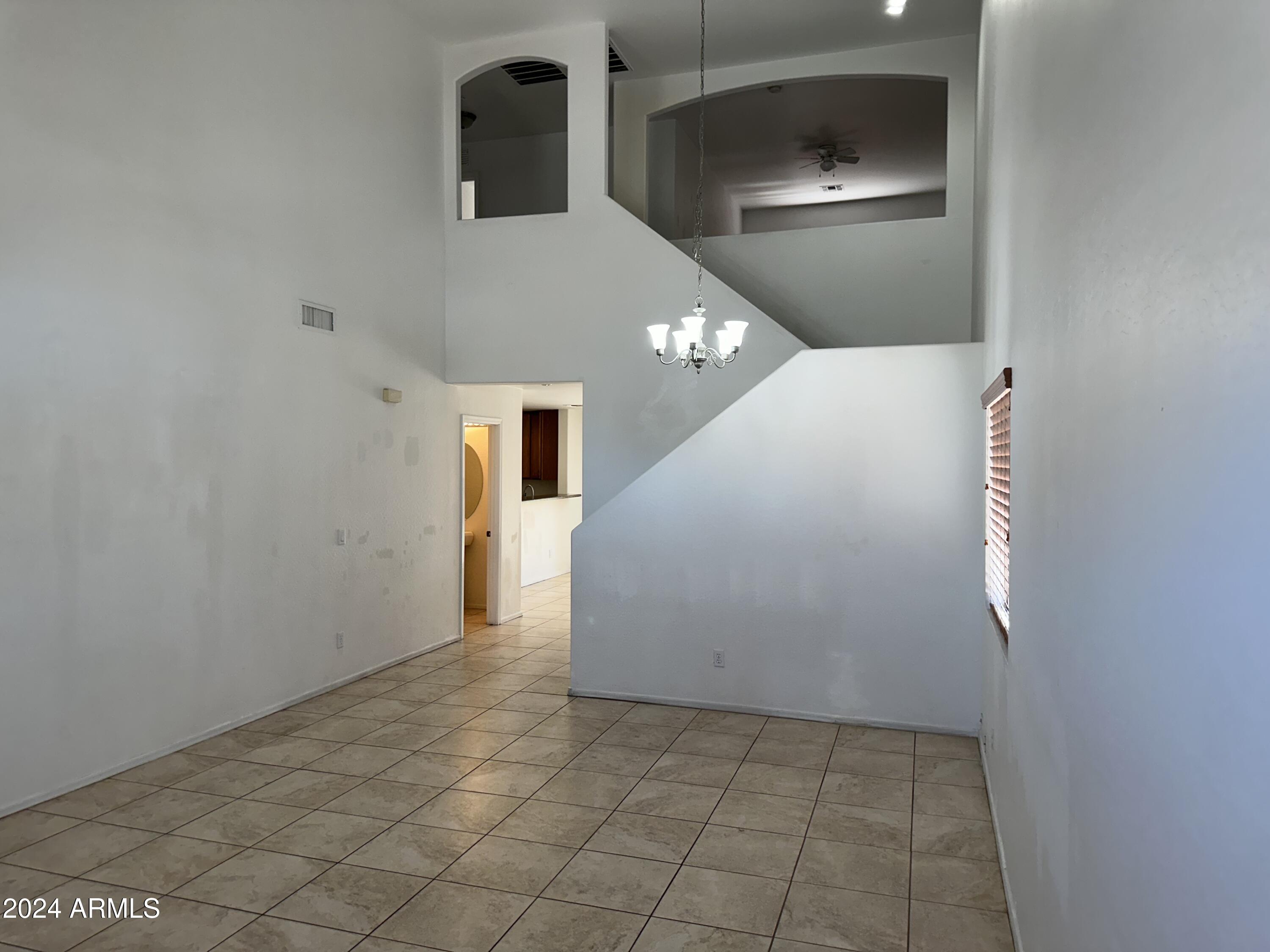 10937 W MINNEZONA Avenue