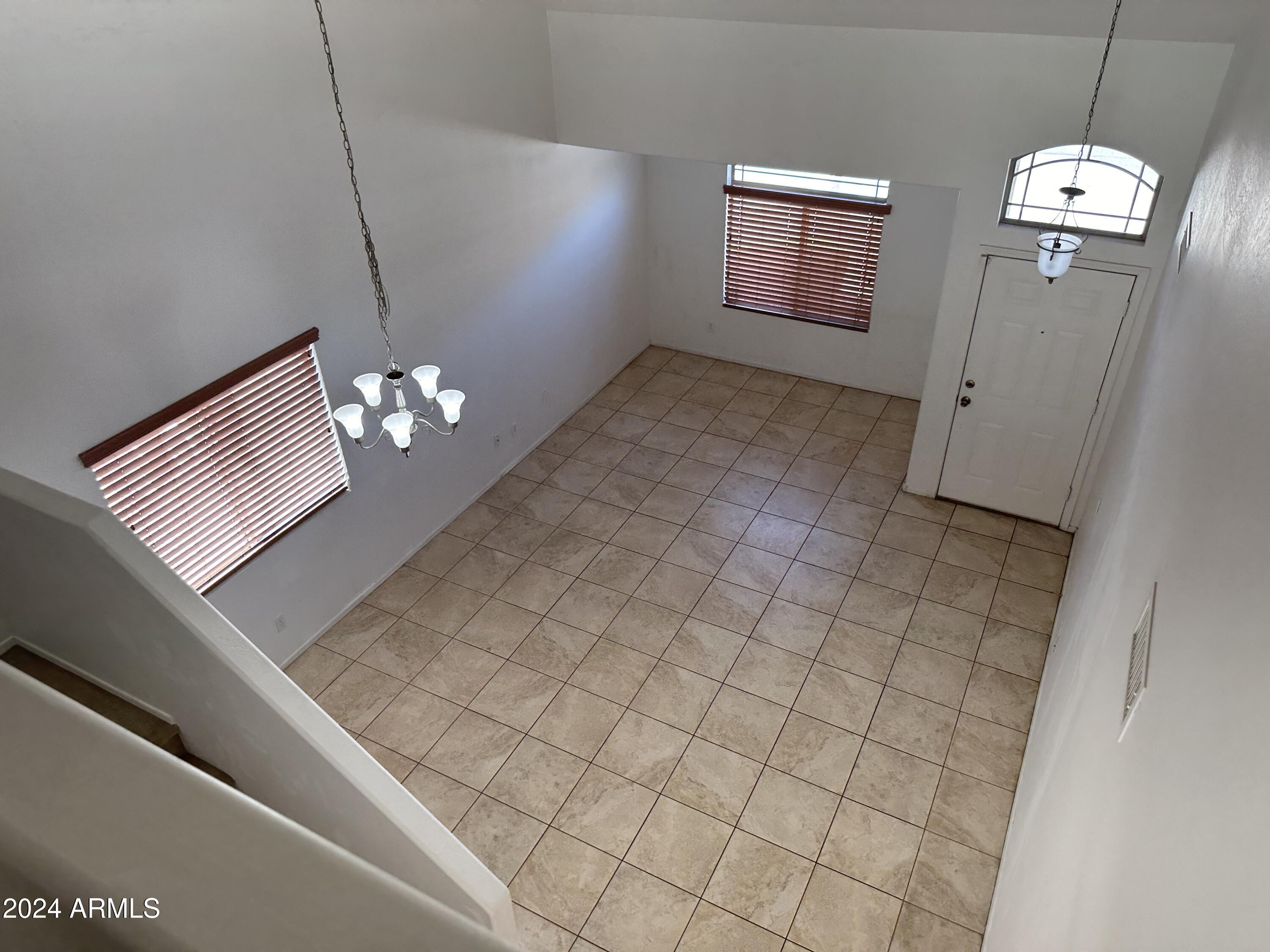 10937 W MINNEZONA Avenue