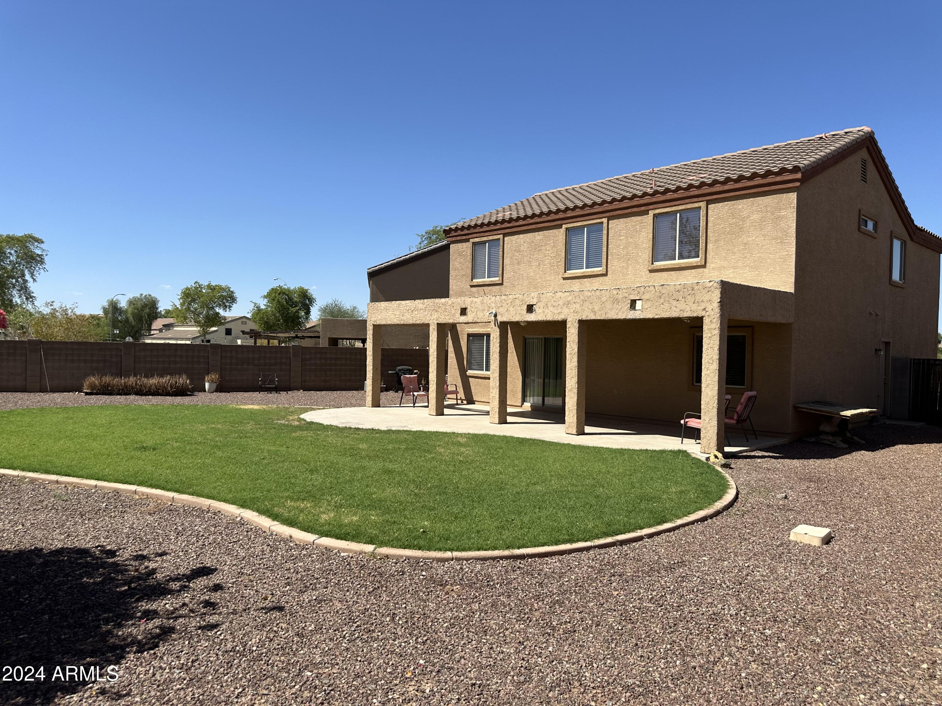 10937 W MINNEZONA Avenue